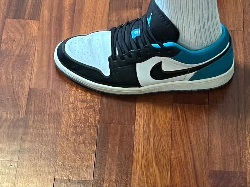 Nike Nike Air Jordan 1 Low SE “Laser Blue” Size US 11 / EU 44 - 3 Thumbnail