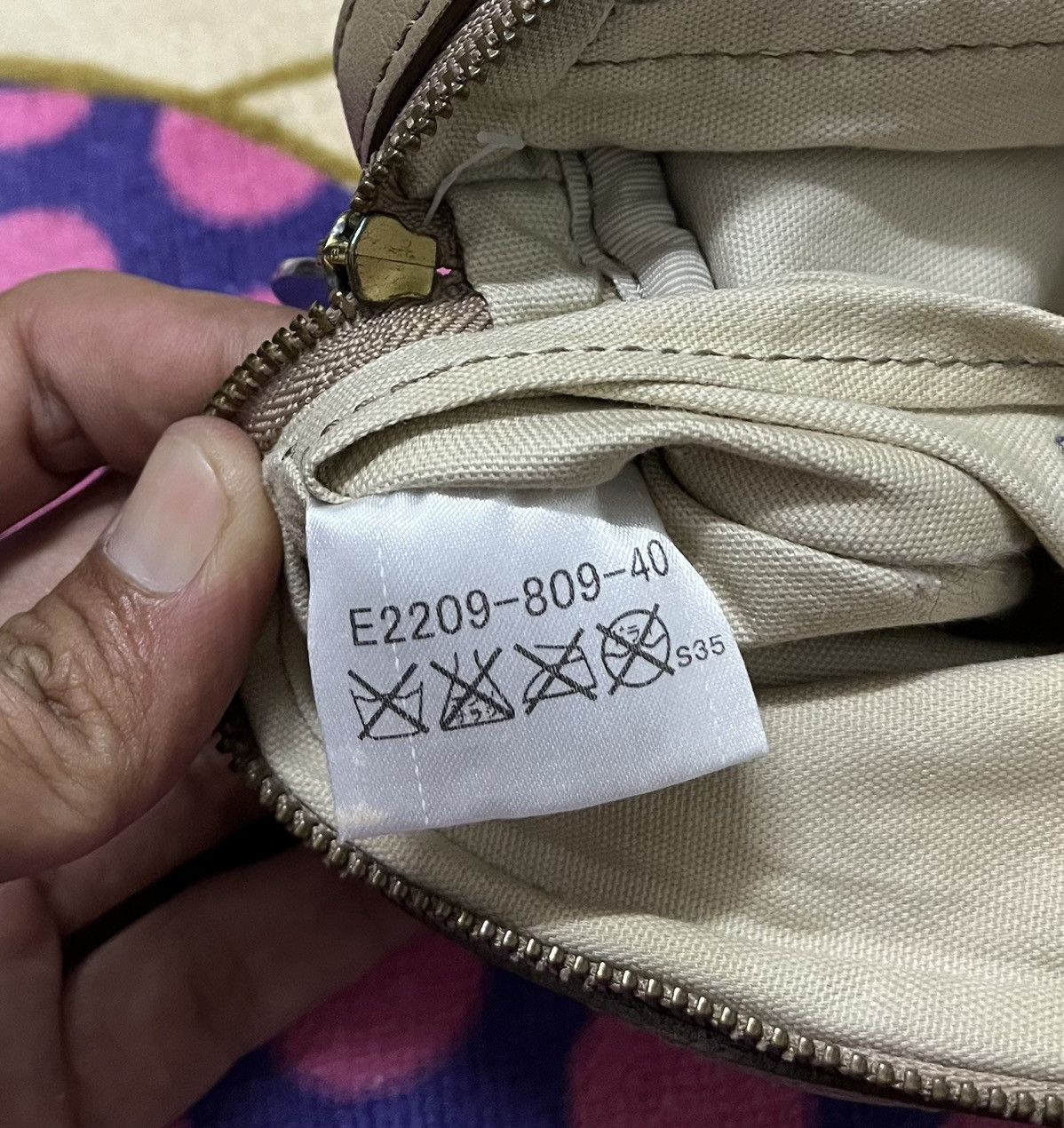 Burberry × Designer × Vintage BURBERRY Blue Label Unisex Clutch Nylon Bag Size ONE SIZE - 10 Thumbnail