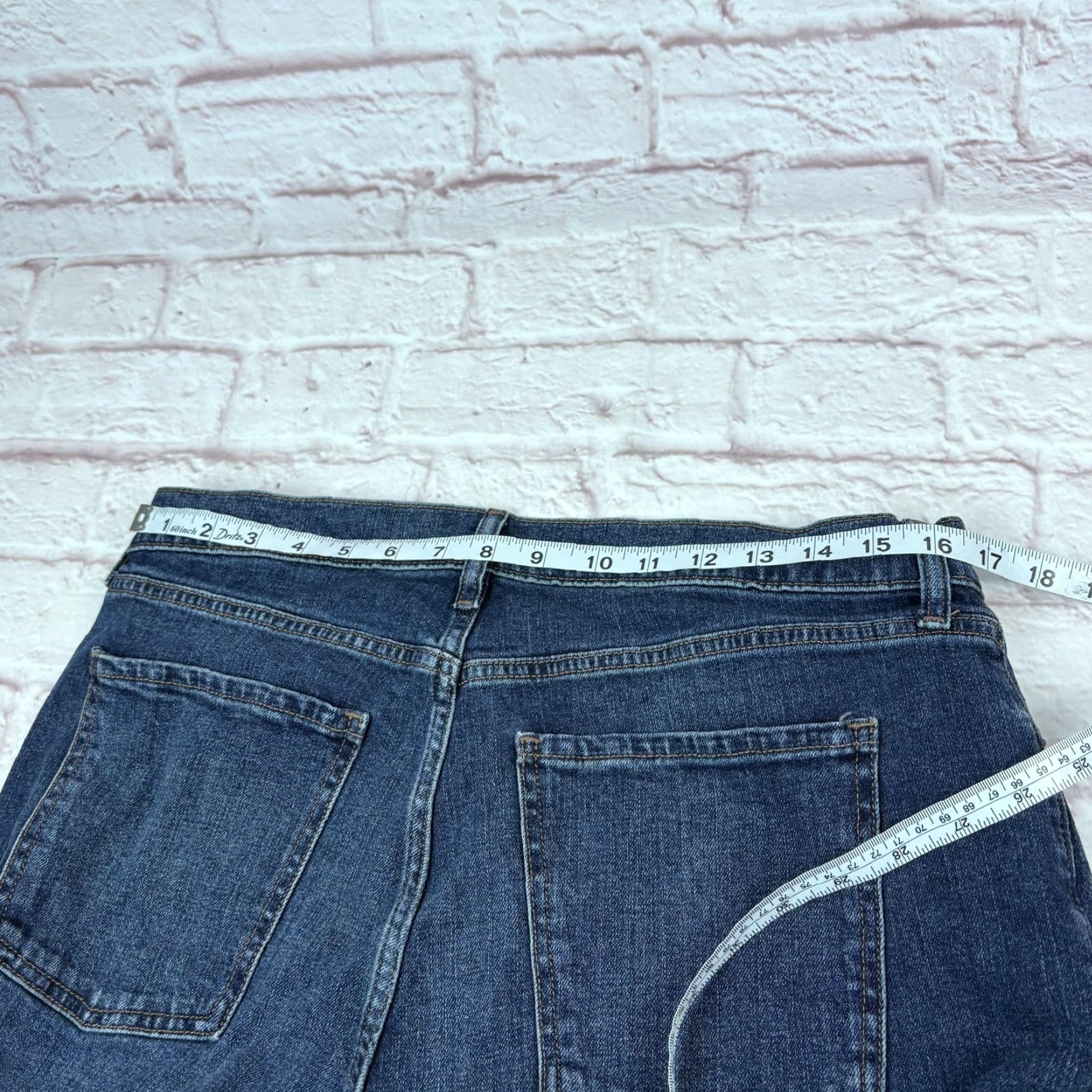 Old Navy Old Navy Jeans Womens 12 Mid Rise Boyfriend Crop Raw Hem 34x24 Blue Denim Jeans Size 34" / US 12 / IT 48 - 7 Thumbnail