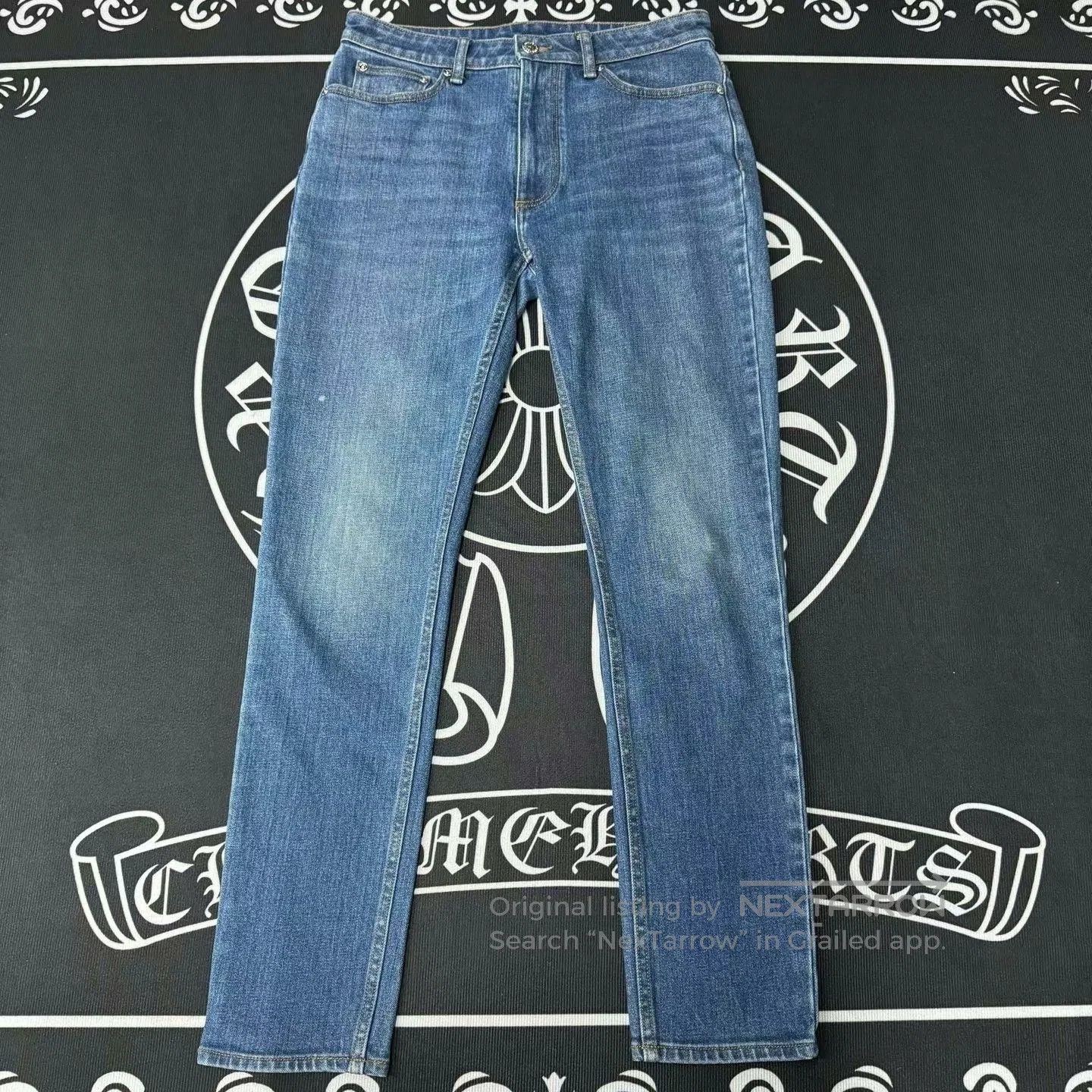 burberry blue washed denim jeans size 29.