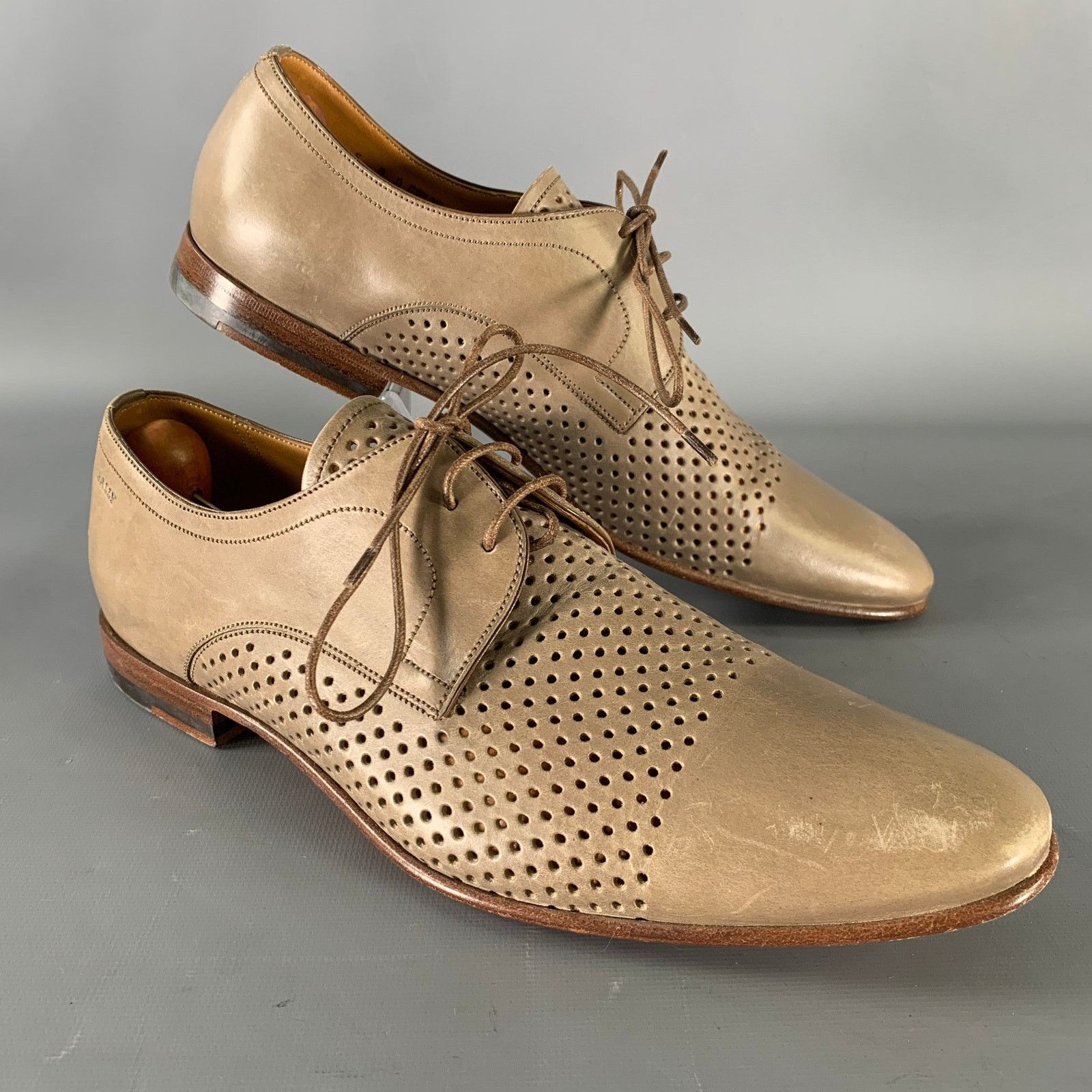 Bally BALLY Size 9 Beige Perforated Leather Cap Toe Lace Up Shoes Size US 9 / EU 42 - 1 Thumbnail
