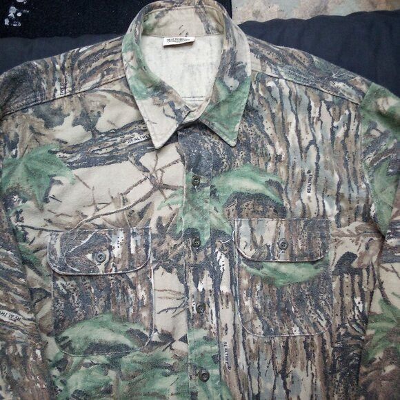 FiveBrother × Realtree × Vintage Vintage Five Brother Realtree Camouflage Flannel Shirt Size US XL / EU 56 / 4 - 1 Thumbnail