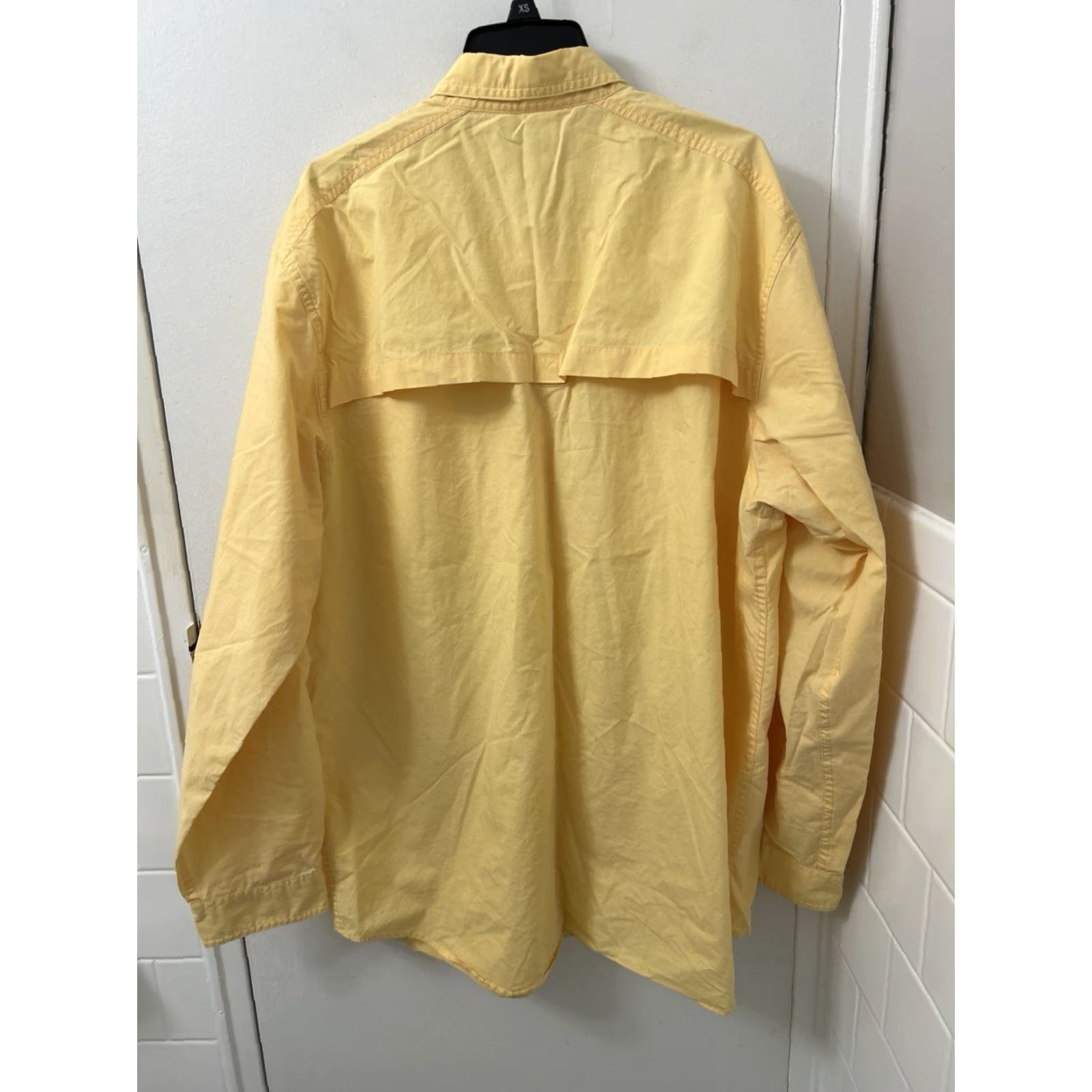 Vintage LL Bean Shirt Mens Large Yellow Button-Down Long Sleeve Pockets Breathable Fishing 261593 Size US L / EU 52-54 / 3 - 7 Thumbnail