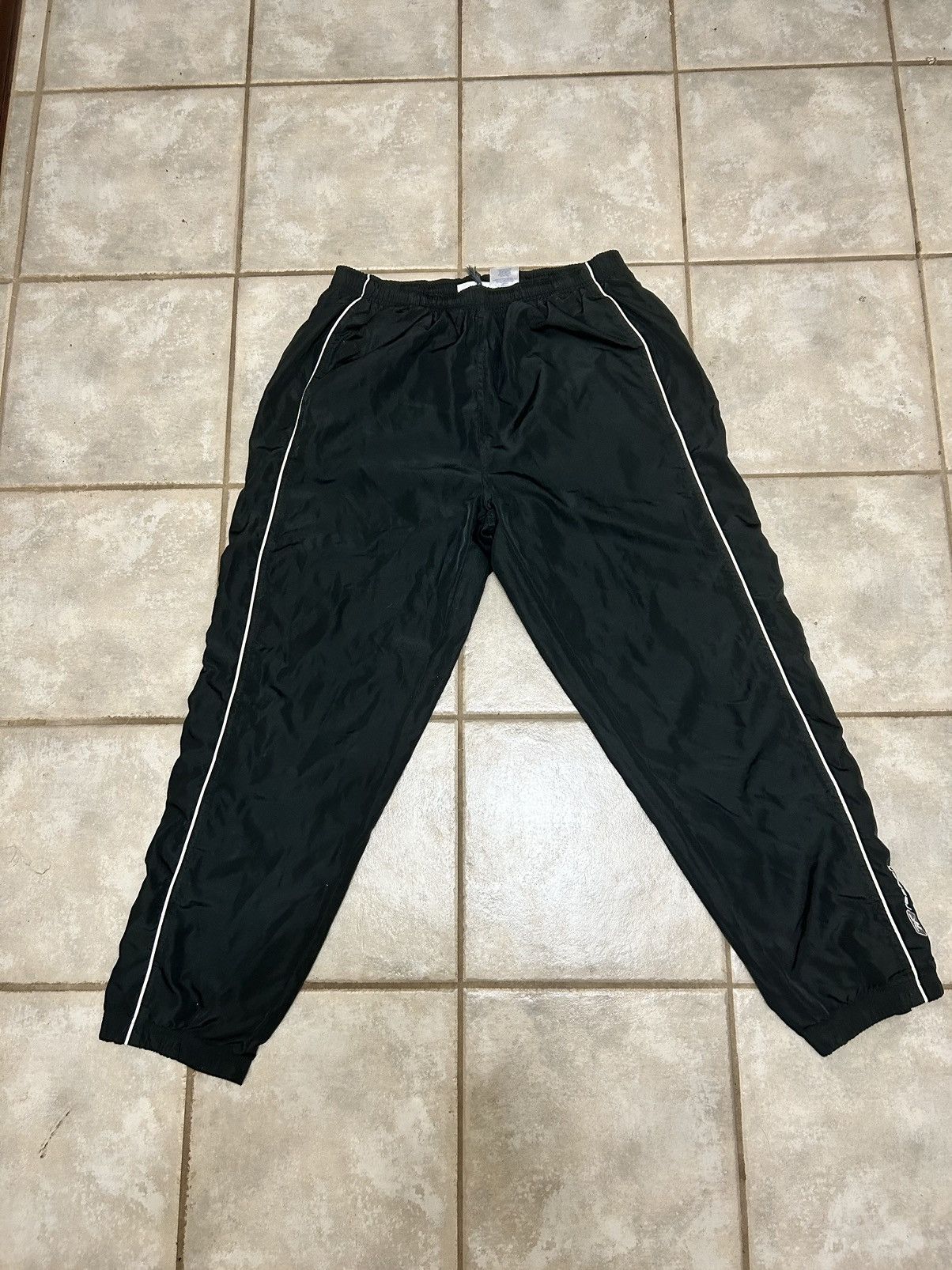 Reebok Black Reebok Windbreakers Size US 34 / EU 50 - 2 Thumbnail