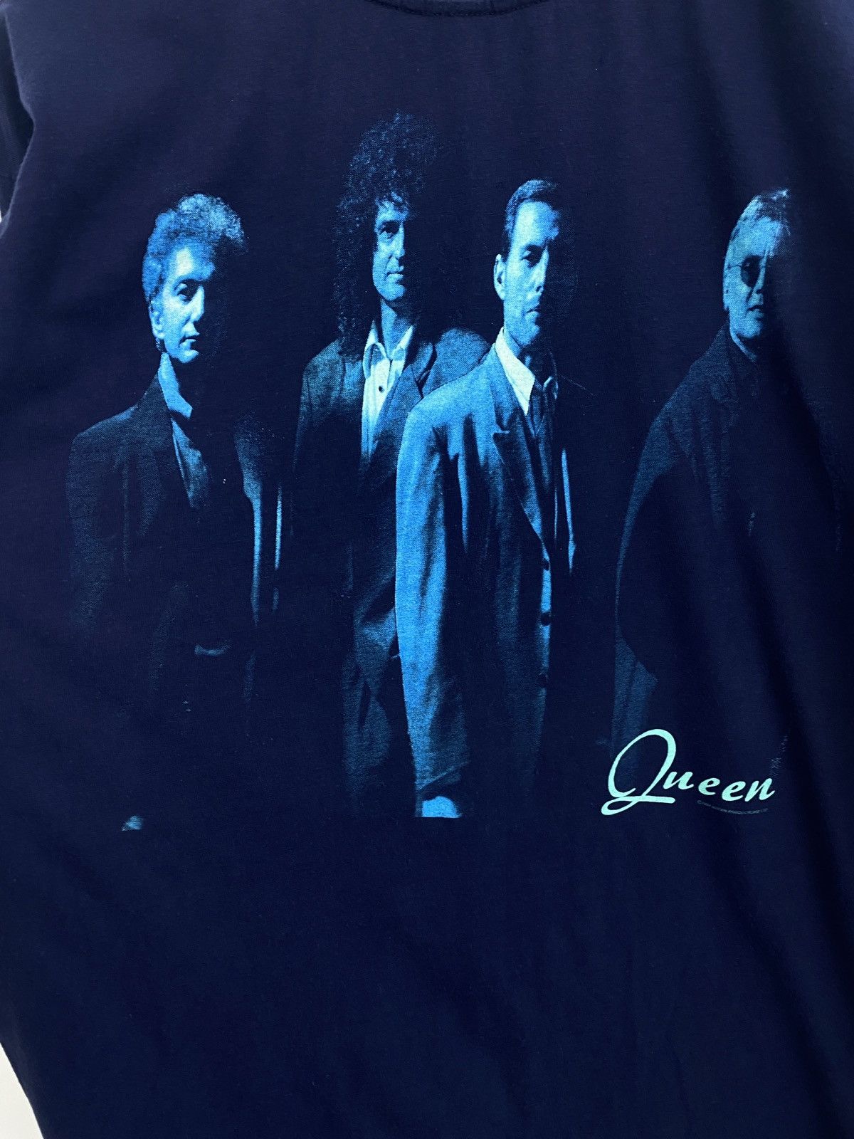 Band Tees Vintage 1994 Queen Rare T-Shirt Retro Size US XL / EU 56 / 4 - 4 Thumbnail