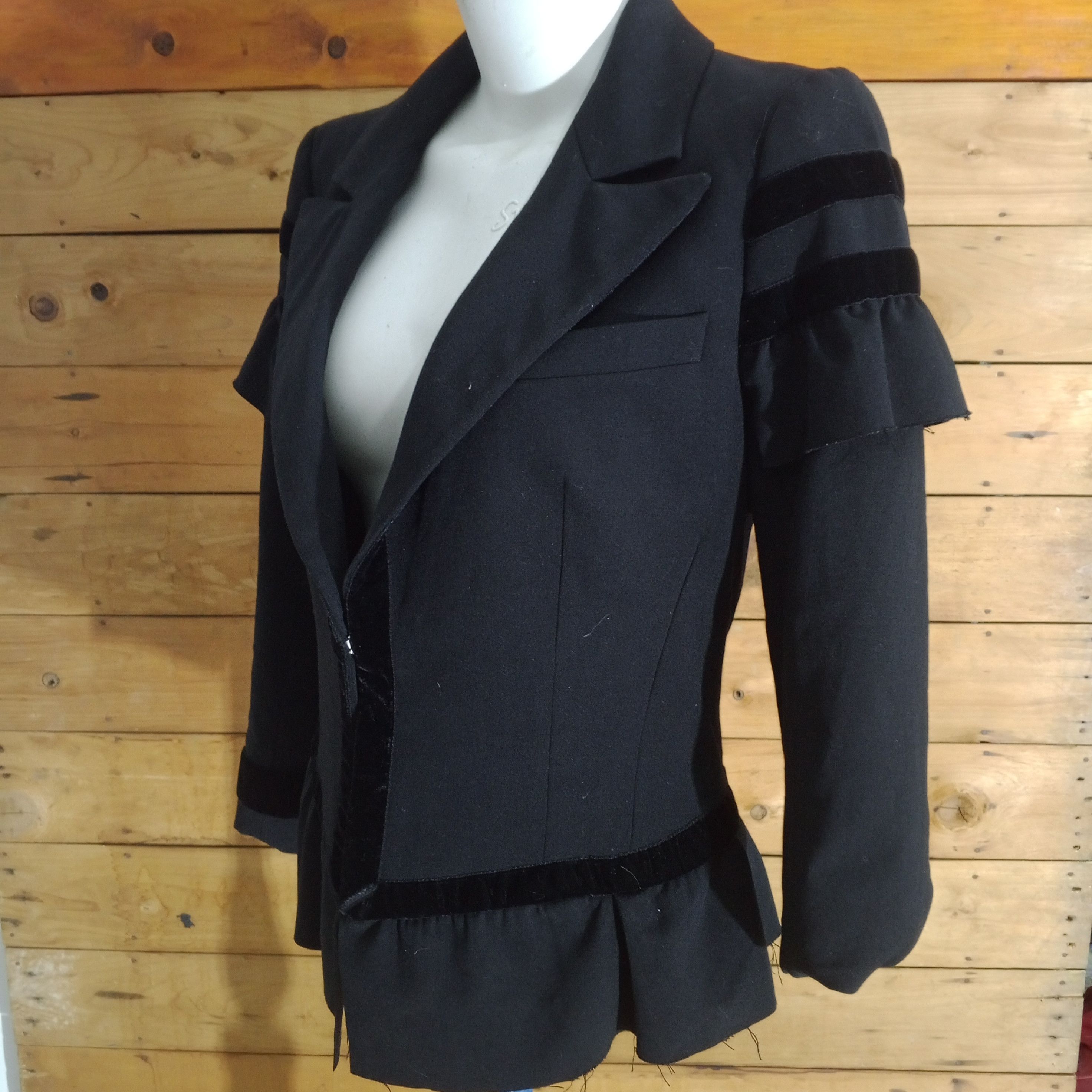 Alexander McQueen Alexander Mqueen Blazer Black Distressed Size XS / US 0-2 / IT 36-38 - 3 Thumbnail