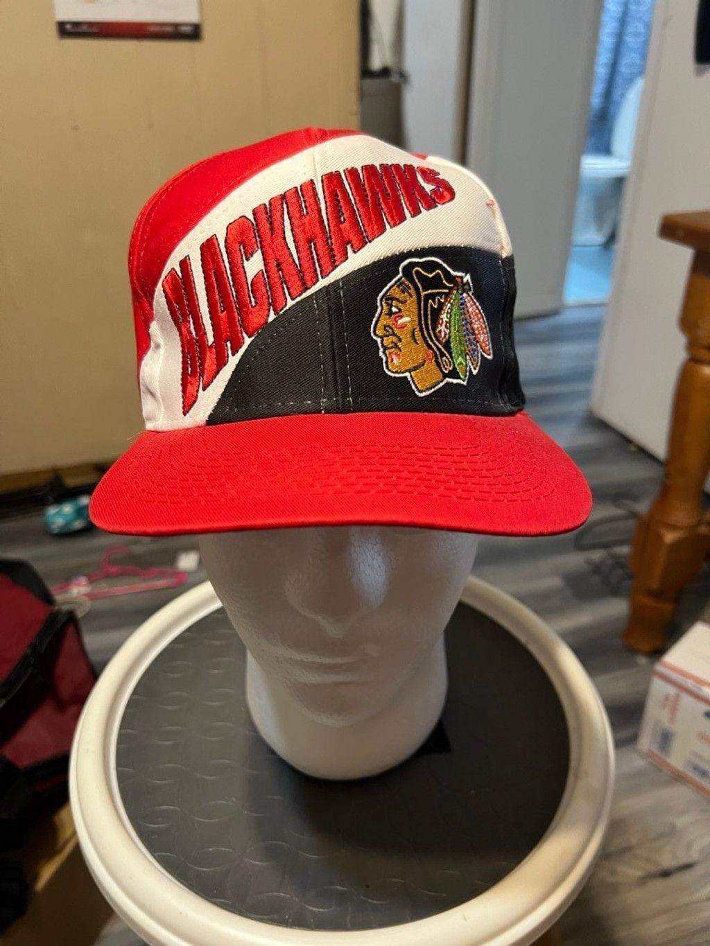 Logo 7 Men's Logo 7 Chicago Blackhawks One Size Red Black Hat Size ONE SIZE - 1 Thumbnail