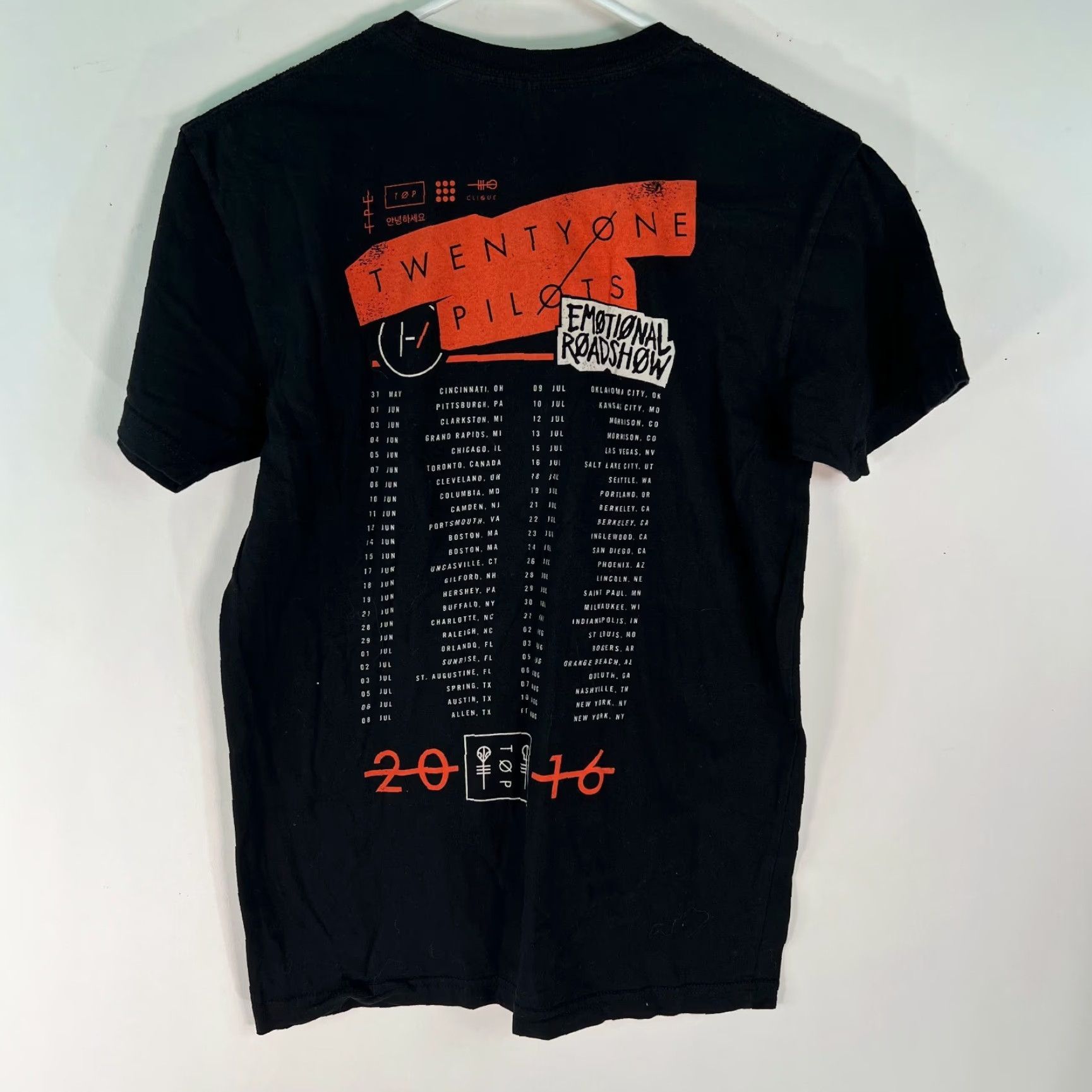 Vintage Twenty One Pilots Tour Mens Short Sleeve Graphic Black T Shirt Small Size US S / EU 44-46 / 1 - 2 Thumbnail