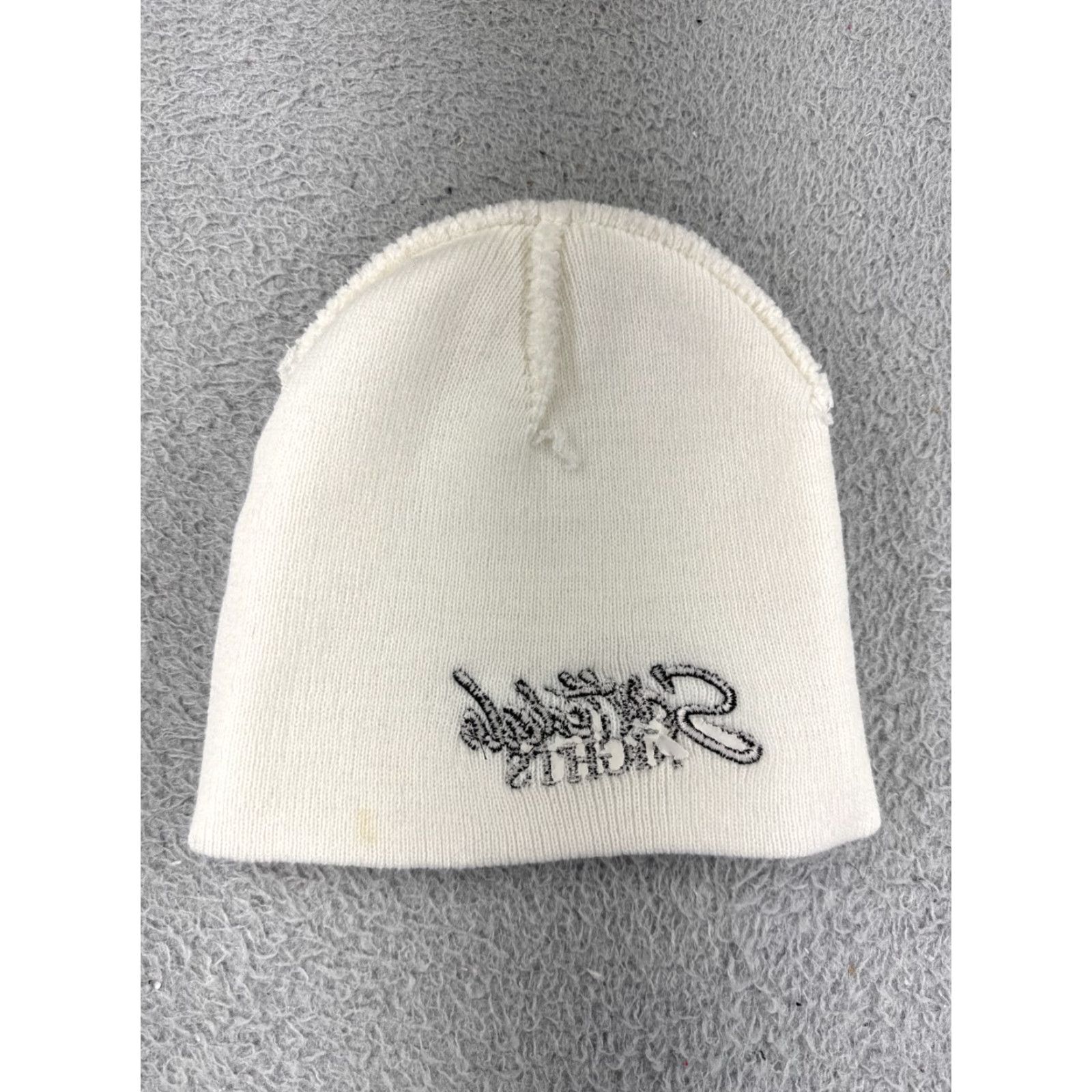 Vintage VINTAGE Scottsdale Nights Beanie Toque Adult One Size White Embroidered Knit Acrylic Ski Size ONE SIZE - 3 Thumbnail