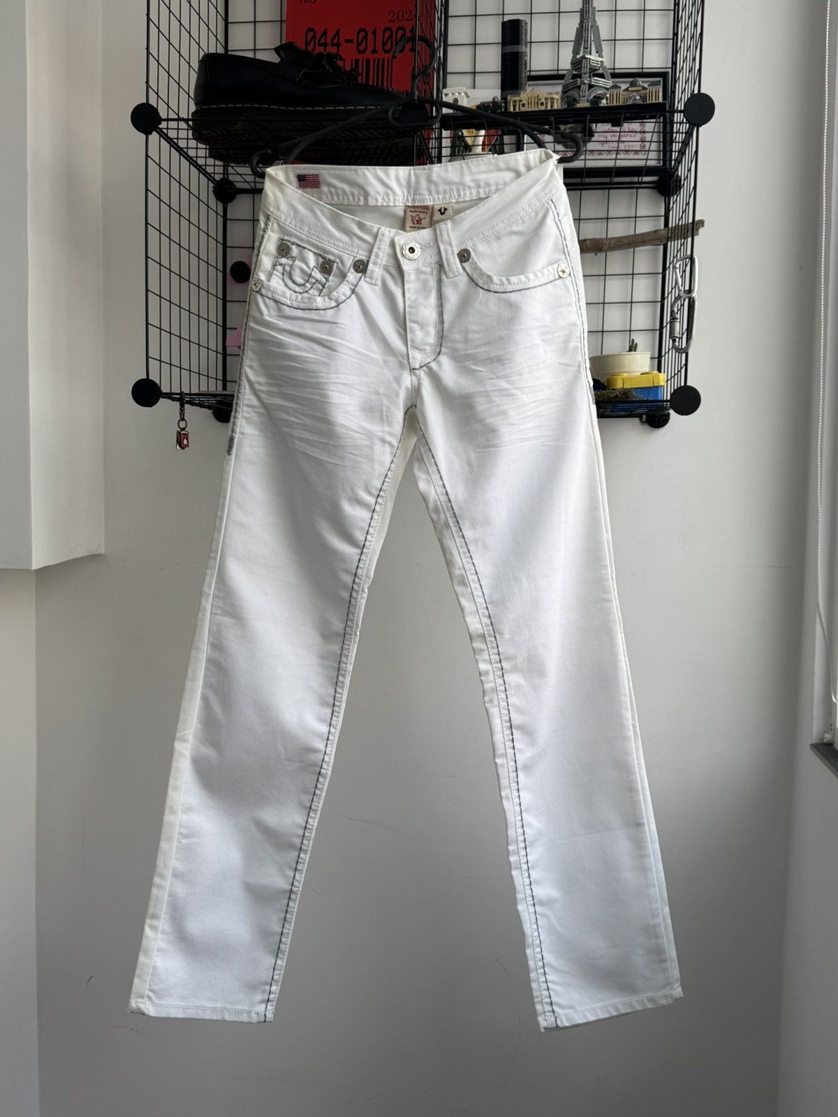 True Religion Vintage True Religion White Denim Grey Stitching Pants USA Size US 31 - 2 Thumbnail