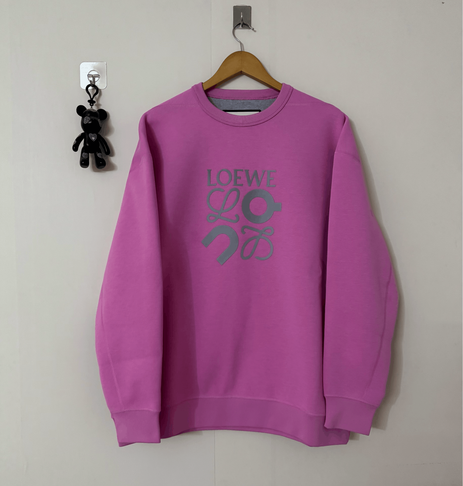 Loewe loewe x on logo sweatshirt in pink Size US L / EU 52-54 / 3 - 1 Thumbnail
