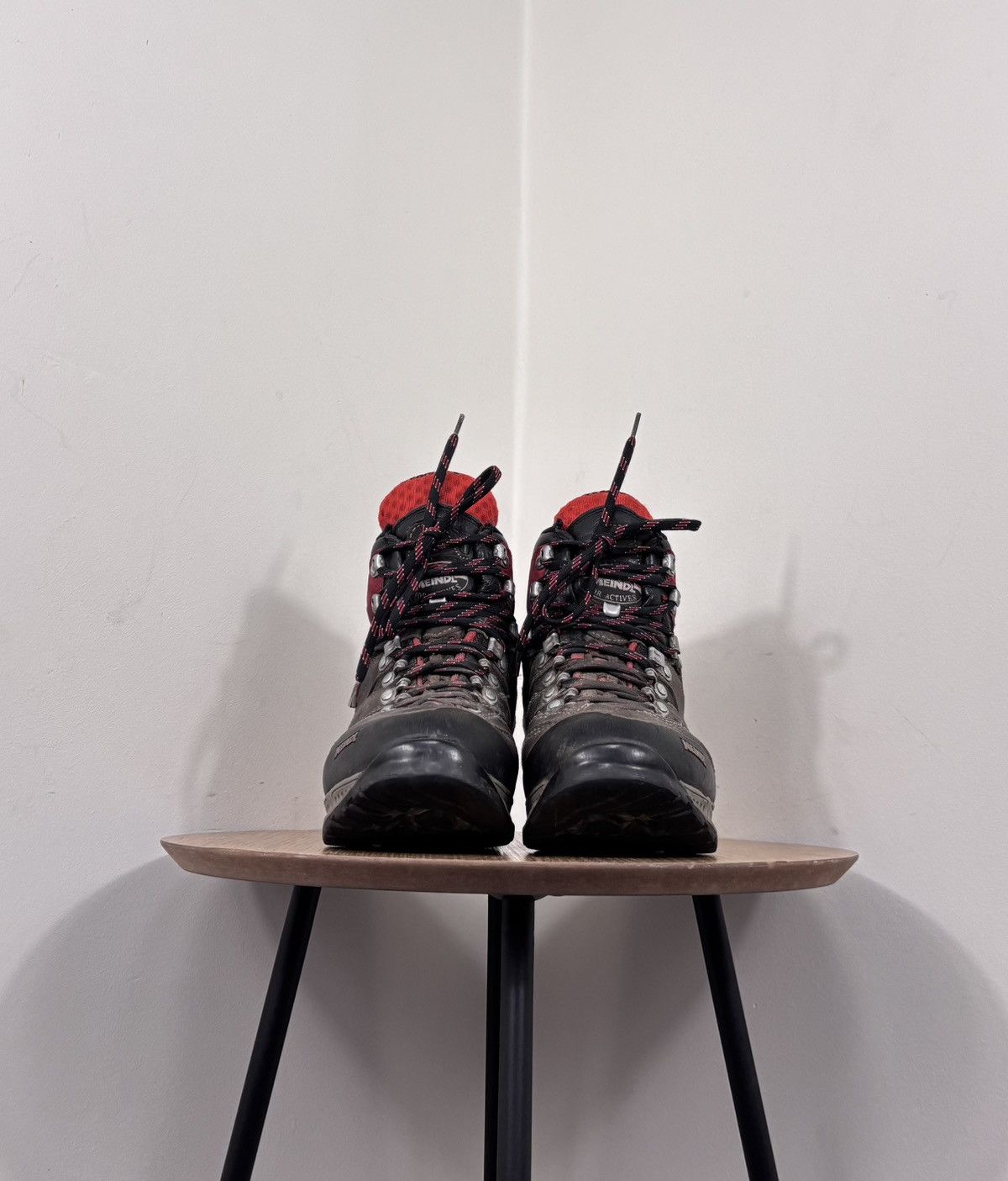 Other Meindl Air Revolution Women’s Gore-Tex Hiking Boots Size US 8.5 / IT 38.5 - 5 Thumbnail