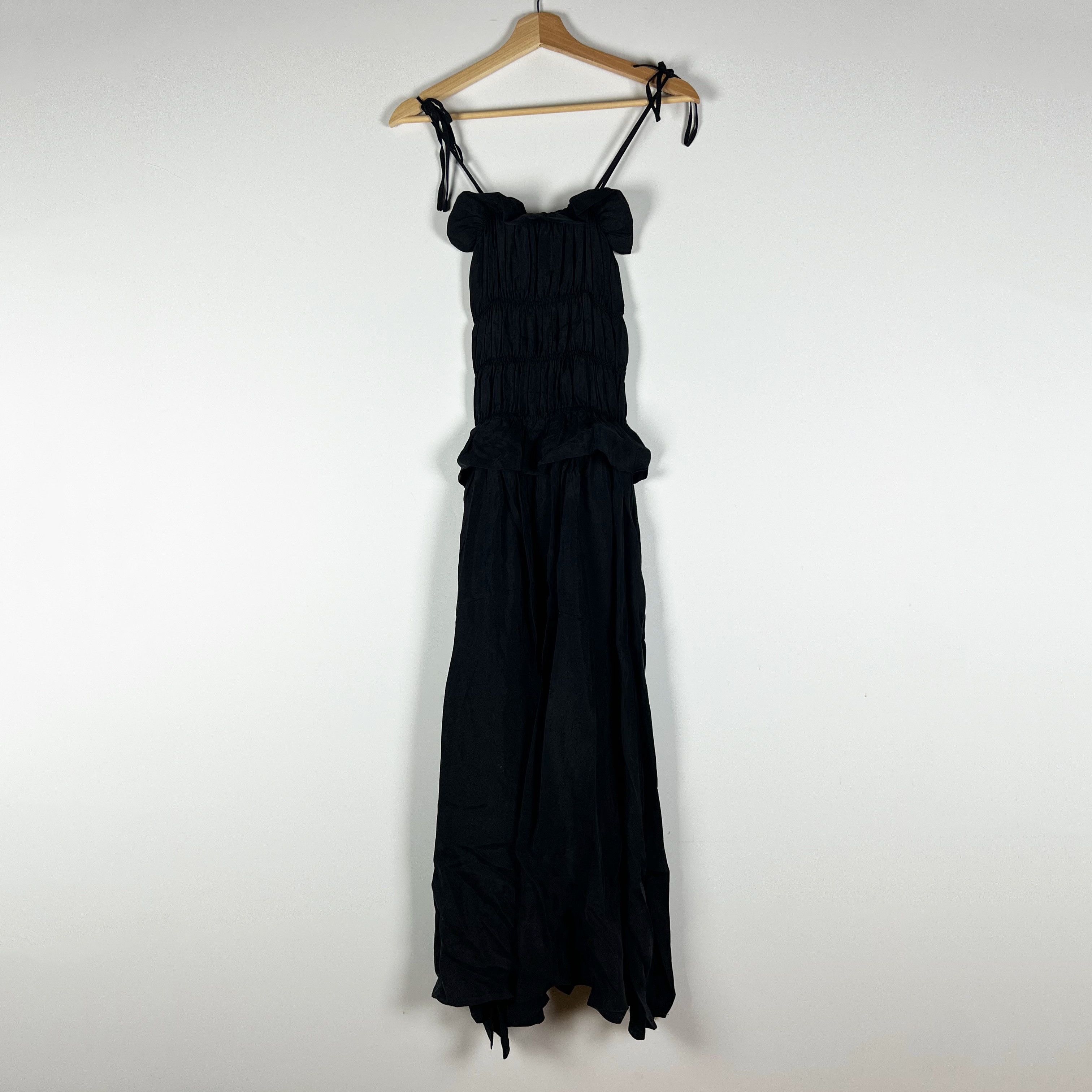 OhSevenDays Satin Ribbed Smocked Stretch