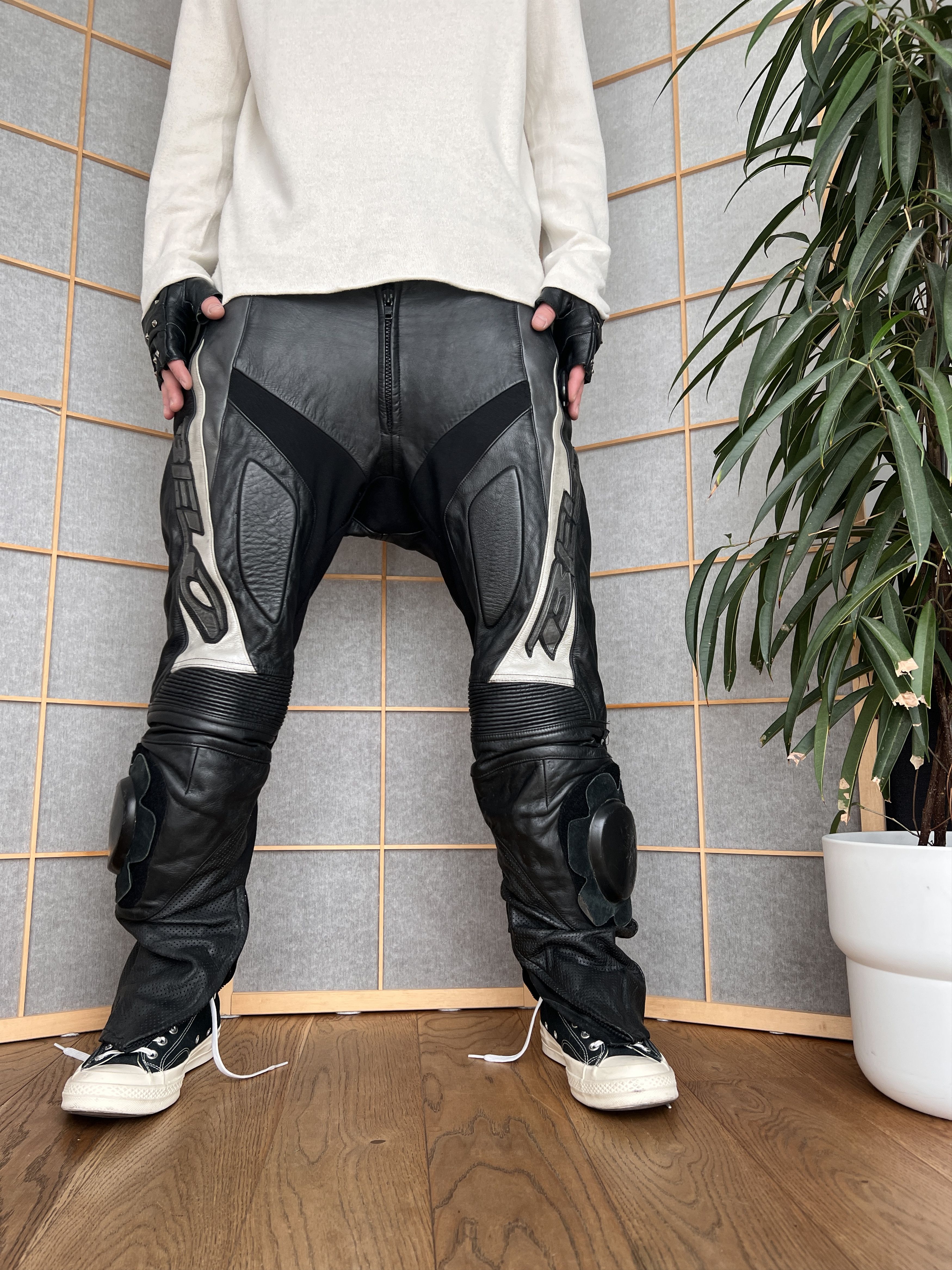 If Six Was Nine Racing leather vintage pants biker avant garde 2000s opium Size US 36 / EU 52 - 4 Thumbnail