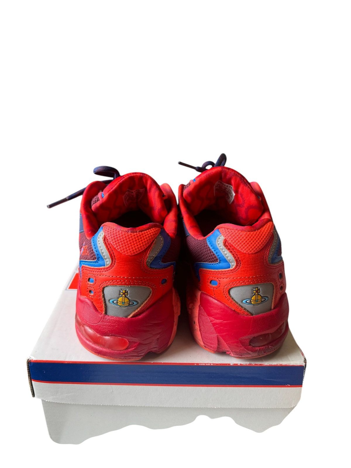 Asics × Vivienne Westwood Vivienne Westwood ASICS Size 9 GEL-KAYANO 5 OG Size US 9 / EU 42 - 3 Thumbnail