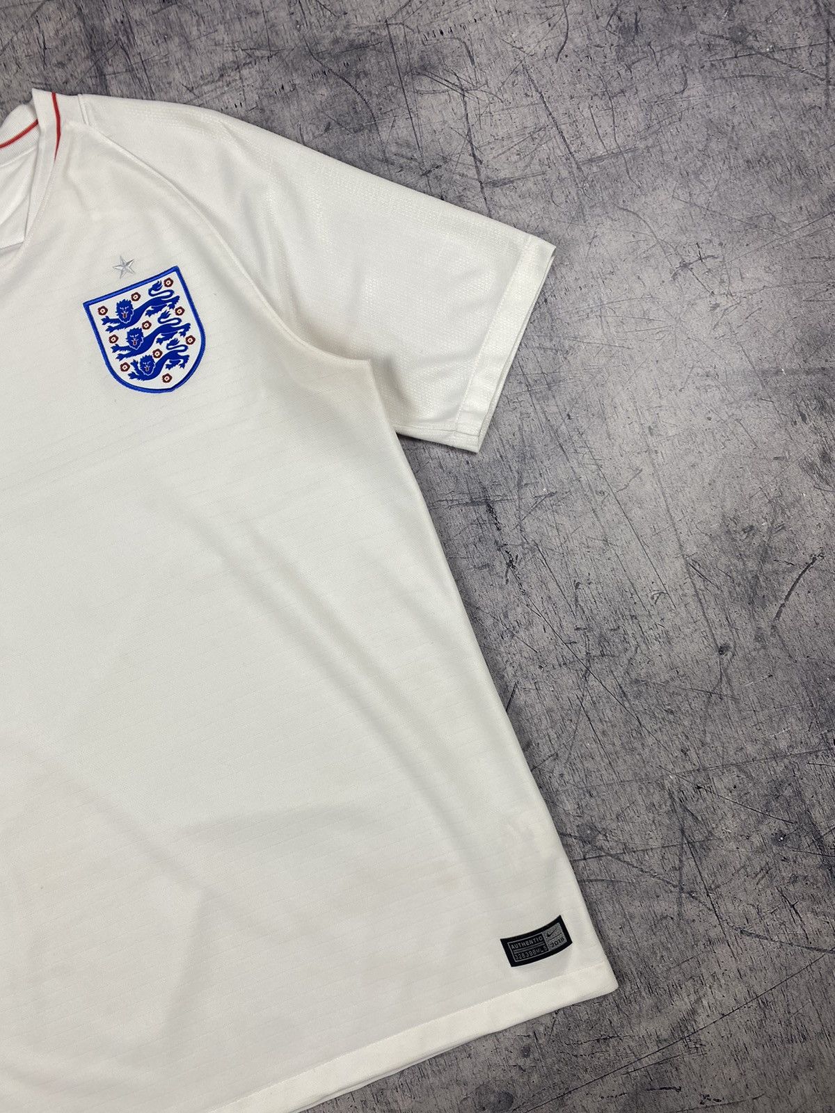 Nike Nike England Soccer Jersey Tee T Shirt Size M Size US M / EU 48-50 / 2 - 4 Thumbnail
