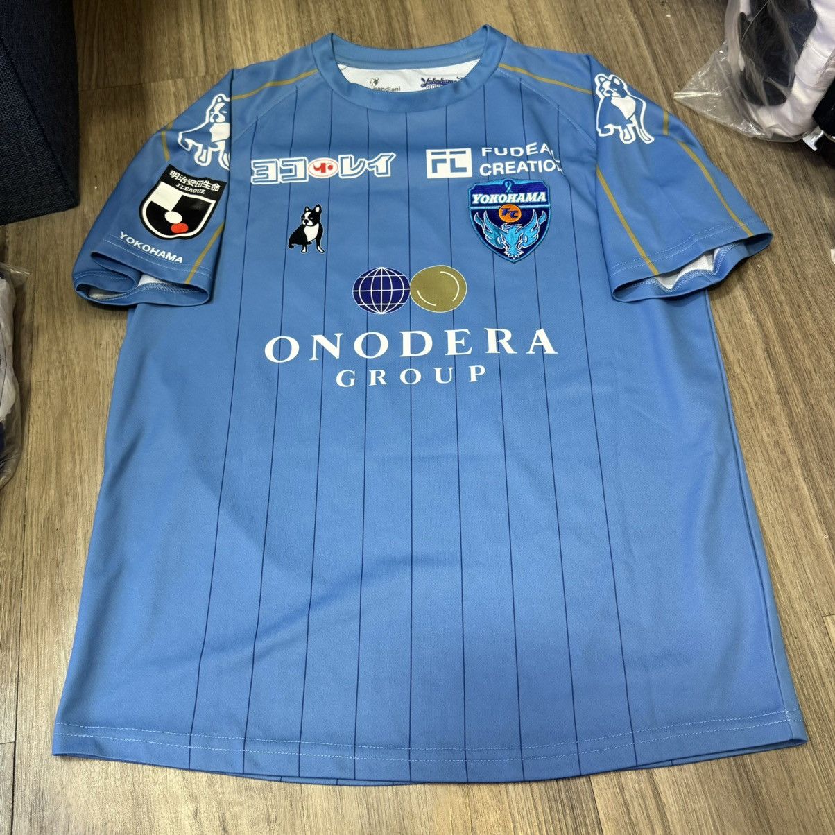 Japanese Brand Yokohama FC 2021 home shirt #10 Nakamura Size US M / EU 48-50 / 2 - 1 Thumbnail