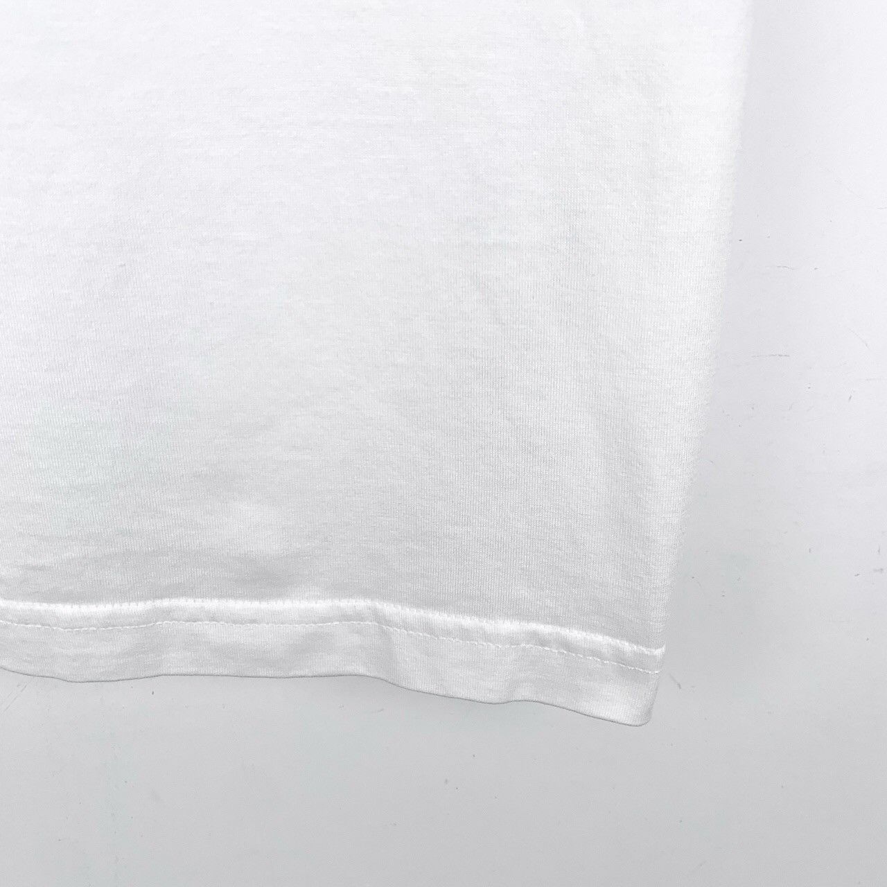 Burberry Burberry White Square Logo Cotton Tee (Size S) Size S / US 4 / IT 40 - 4 Thumbnail