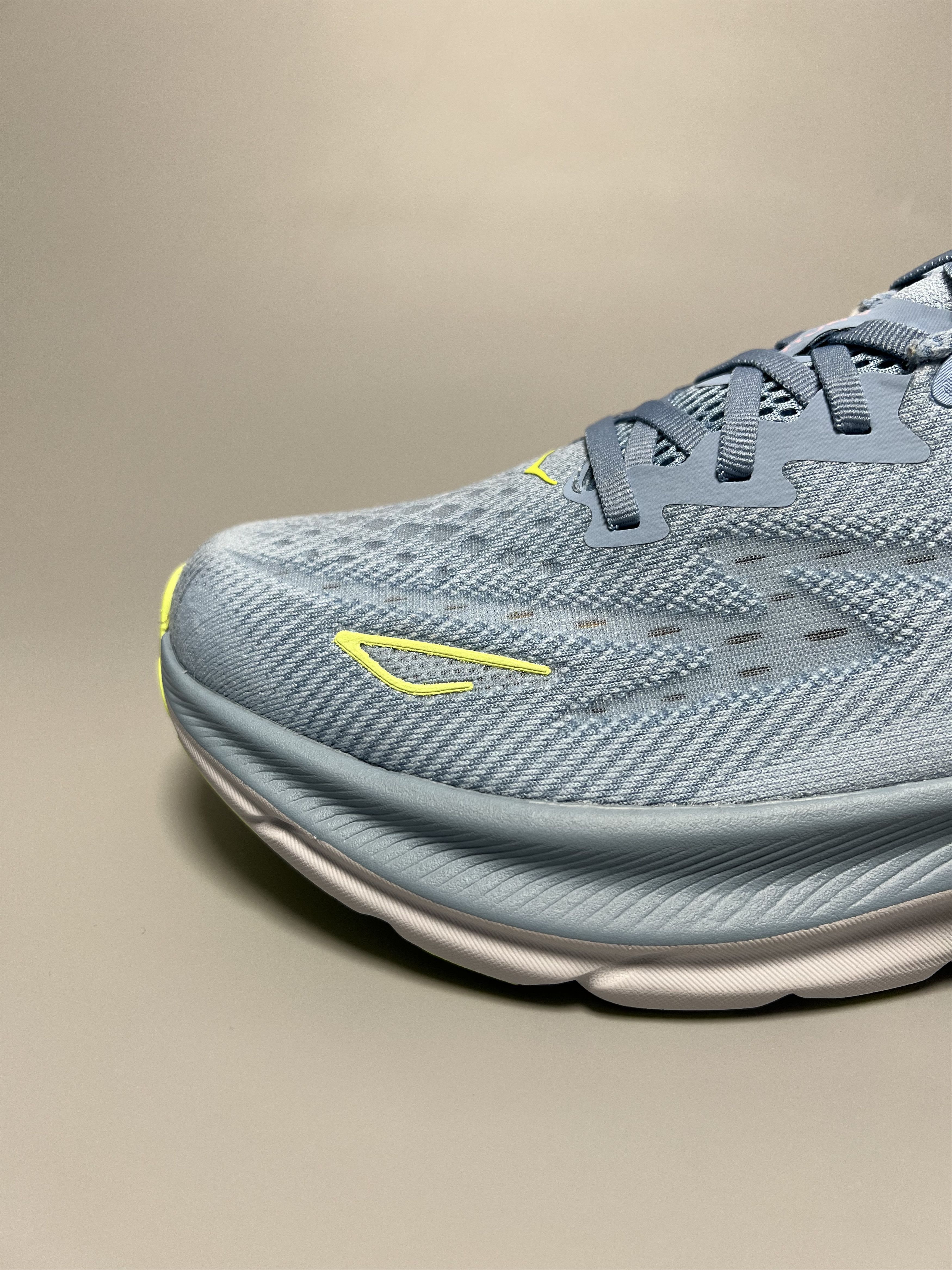 Hoka 10D Hoka One One Clifton 9 Wide Running Shoes Walking Gym Size US 10 / IT 40 - 8 Thumbnail