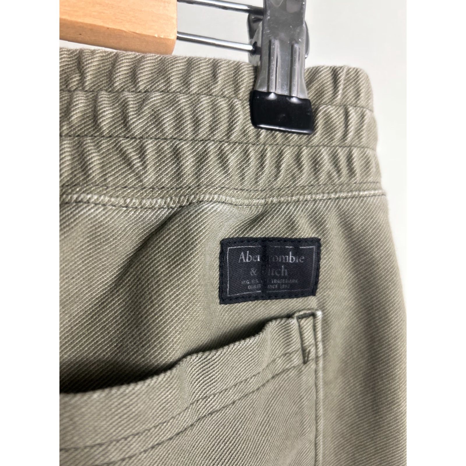 Abercrombie & Fitch Abercrombie & Fitch Mens Cargo Joggers Olive Green 32x28 Cotton Blend Size US 31 - 7 Thumbnail