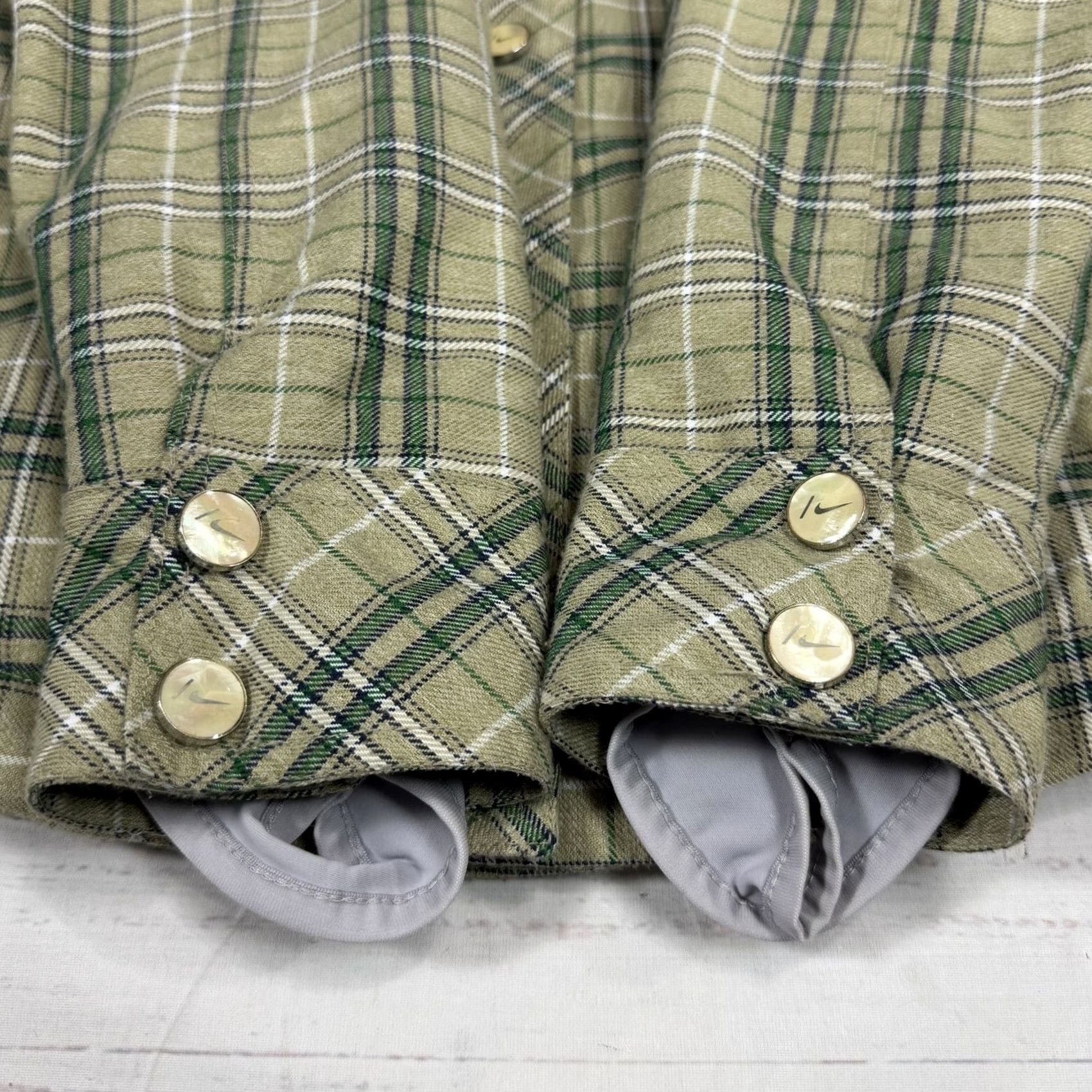 Nike Nike Snowboarding Women's Green Plaid Hooded Jacket Sz S Parka Size S / US 4 / IT 40 - 5 Thumbnail