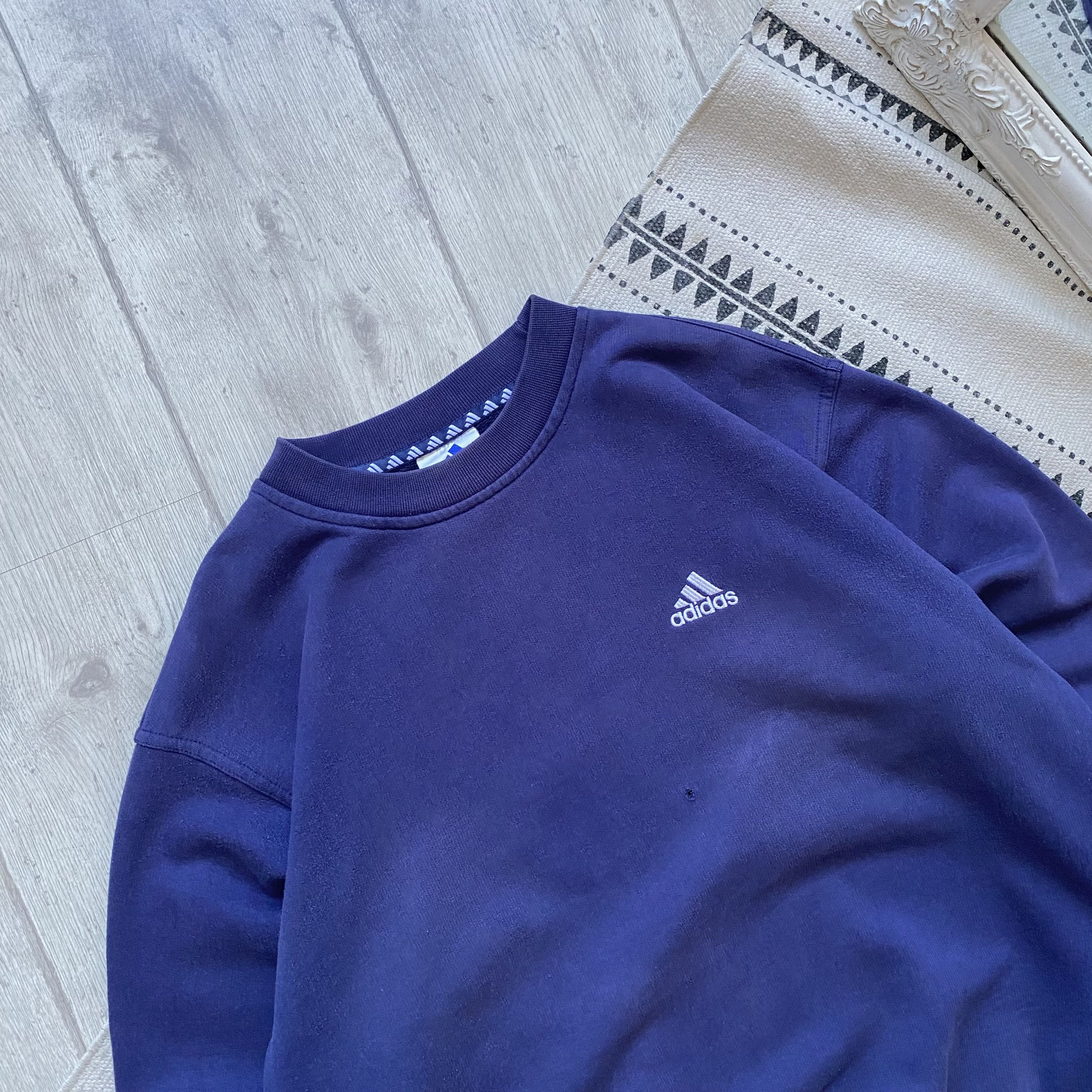 Adidas TRASHED Vintage 90s Adidas boxy sweatshirt mini logo Size US S / EU 44-46 / 1 - 2 Thumbnail