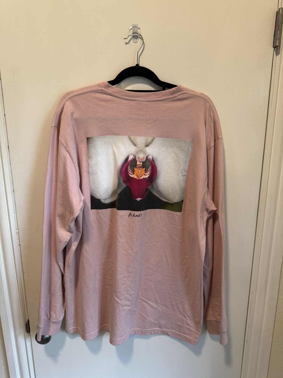 Supreme Supreme Araki Orchid L/S Size US XL / EU 56 / 4 - 2 Thumbnail
