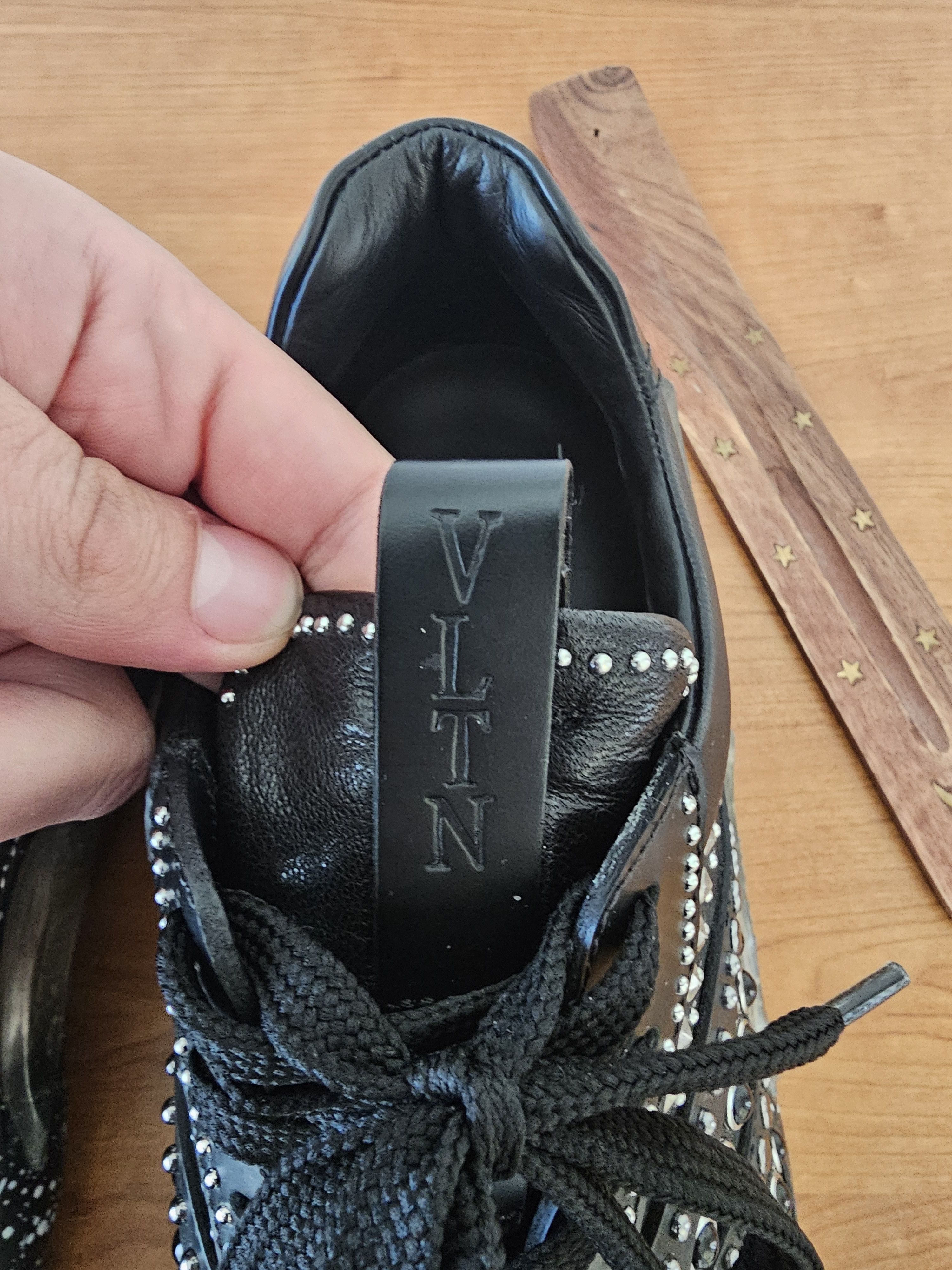 Valentino Garavani sneakers Valentino 40 | Grailed