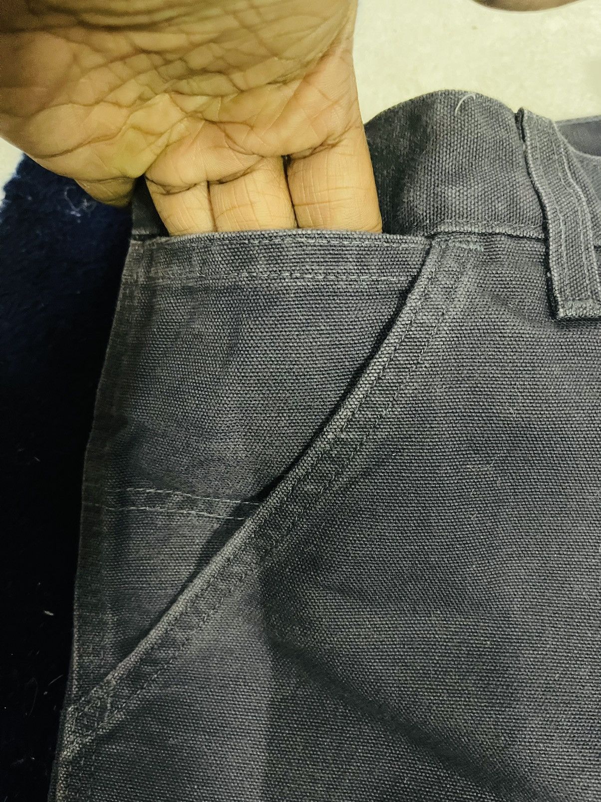 Carhartt × Hypebeast Carhartt Carpenter Short Pant (09) Size US 32 / EU 48 - 7 Thumbnail