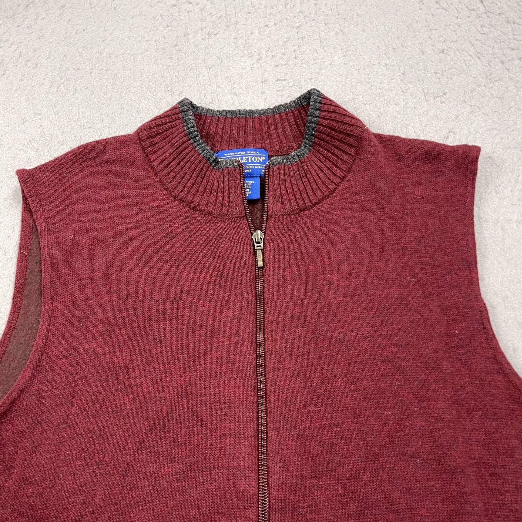 Pendleton VINTAGE Pendleton Sweater Vest Mens Small Red Full Zip Lambs Wool Blend Knit Vest Full Zip Red Pendleton Mens S Vintage Wool Knit Size US S / EU 44-46 / 1 - 2 Thumbnail