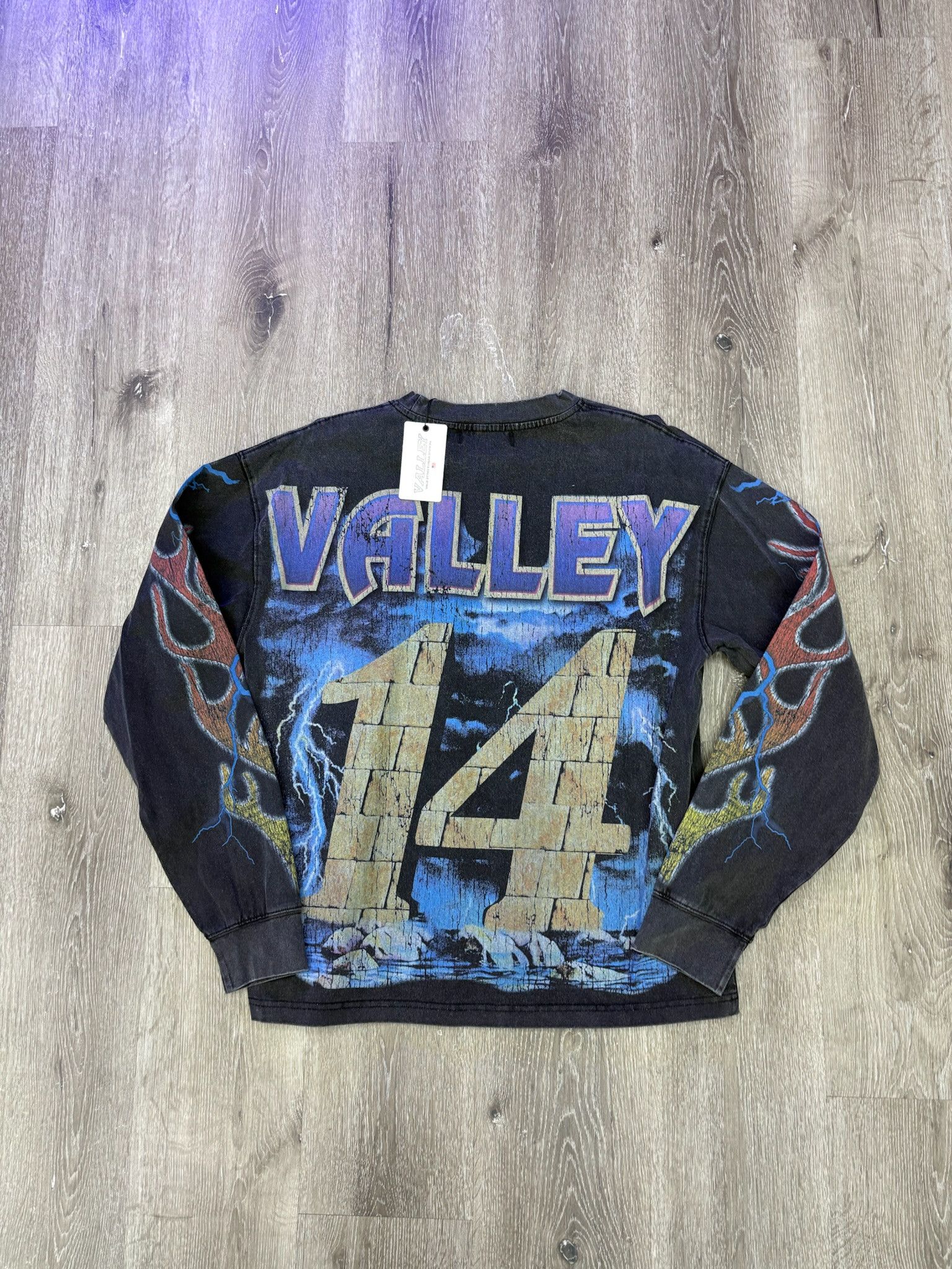 Vale Vale Forever "Race Wars" Longsleeve Size US M / EU 48-50 / 2 - 3 Thumbnail