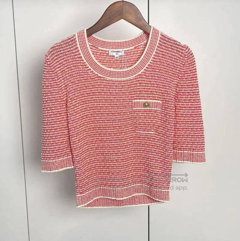 Chanel Chanel Red Striped Cotton Crop T-Shirt . Size M / US 6-8 / IT 42-44 - 1 Thumbnail