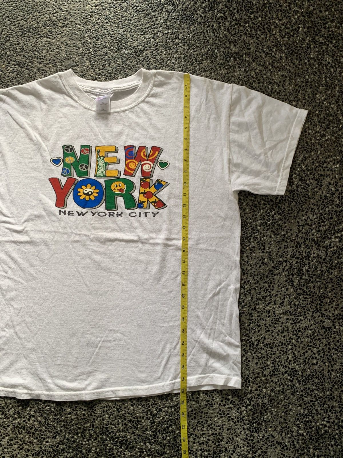 Other Vintage New York City Graphics Art / Artwork T shirt Size US XL / EU 56 / 4 - 9 Thumbnail