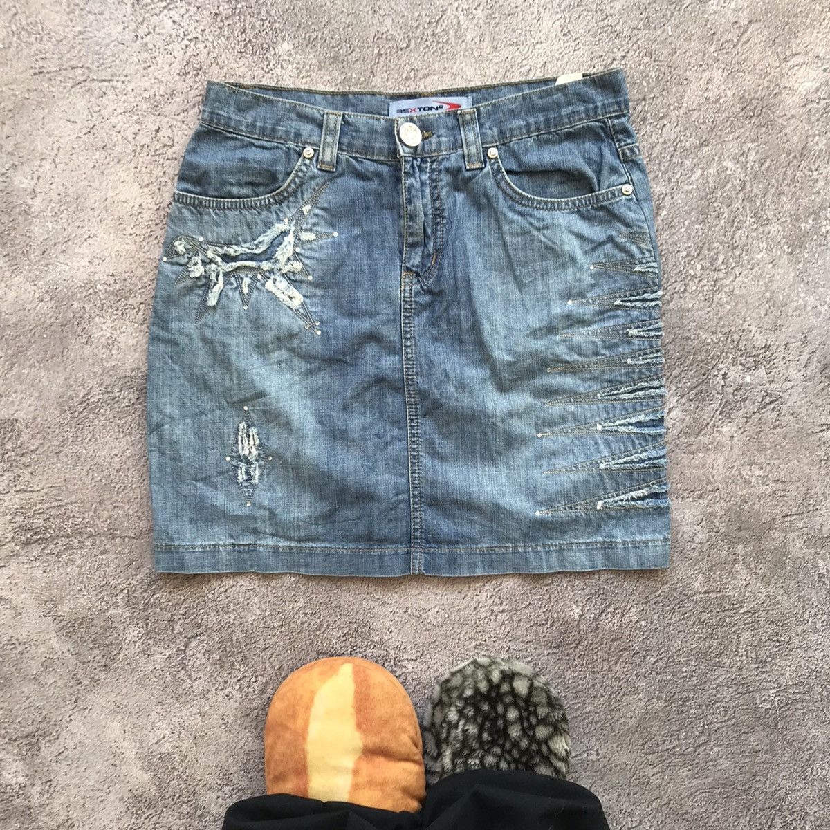 Vintage Vintage Y2K Distressed Midi Skirt Streetwear Skate Baggy 29 Size 29" - 1 Thumbnail