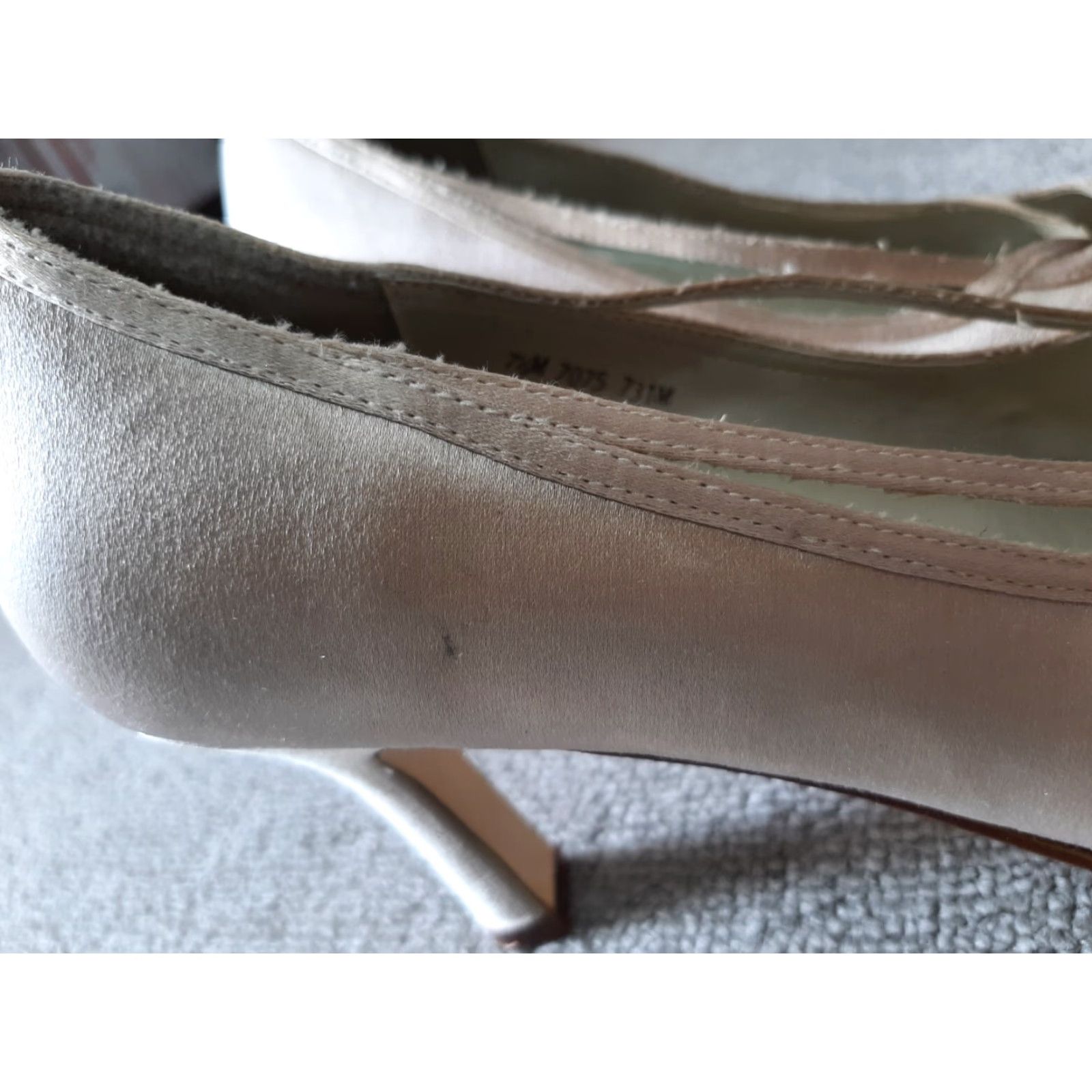 Vintage Rene Mancini Womens Dress Heels Pump Slip On 7.5 Leather Sole 3" High Beige Pattern Solid Almond Toe Womens Shoes Size M / US 6-8 / IT 42-44 - 4 Thumbnail