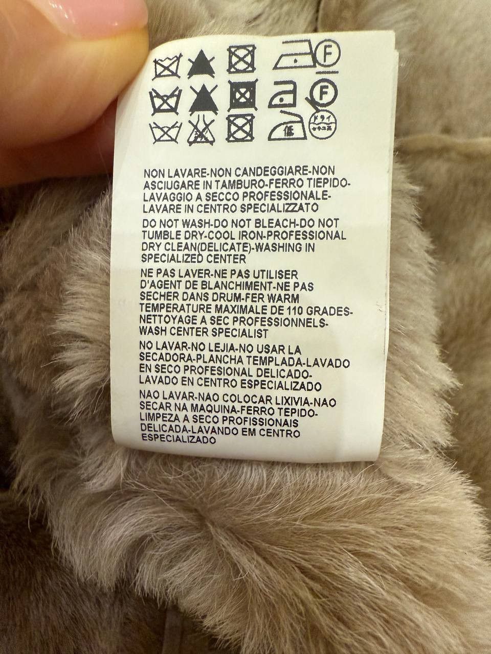Versace Versace Beige Shearling Fur Coat Buckled Medusa Belt Rare Size S / US 4 / IT 40 - 13 Thumbnail