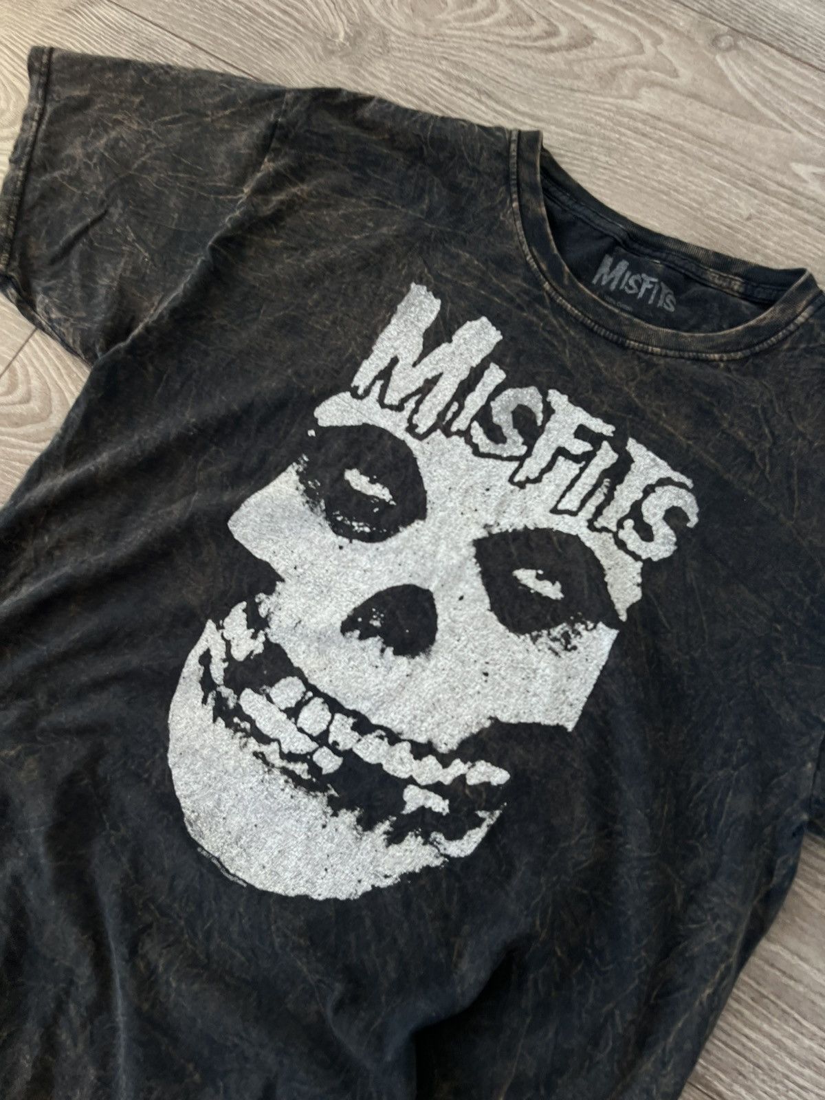 Misfits Abstract Pattern Misfits Big Logo Vintage Merch Tee Size US L / EU 52-54 / 3 - 9 Thumbnail