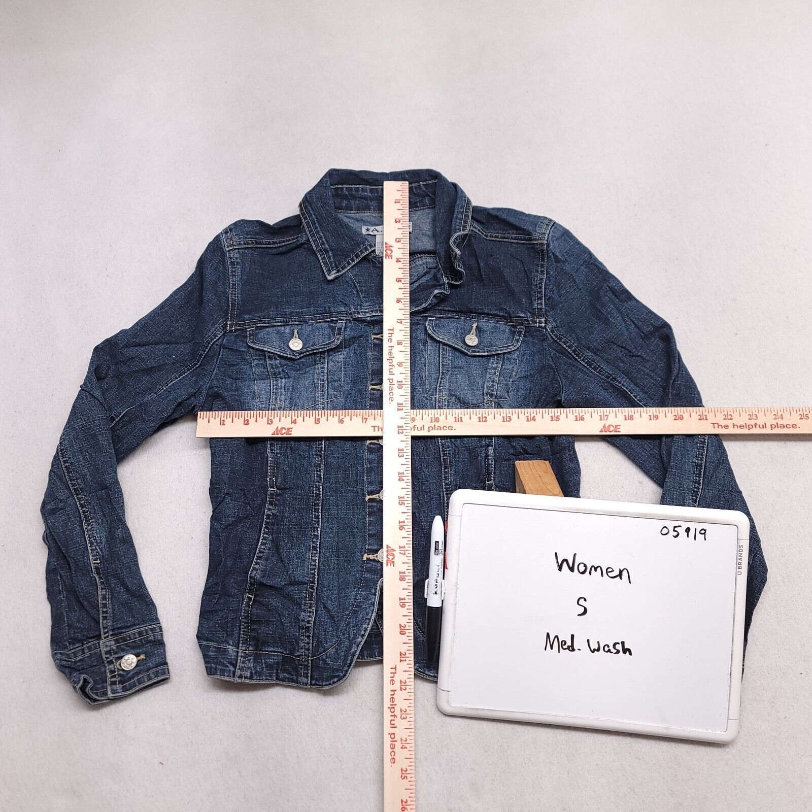 AMI AMI Casual Button Up Denim Jean Jacket Womens Size S Blue Size S / US 4 / IT 40 - 6 Thumbnail