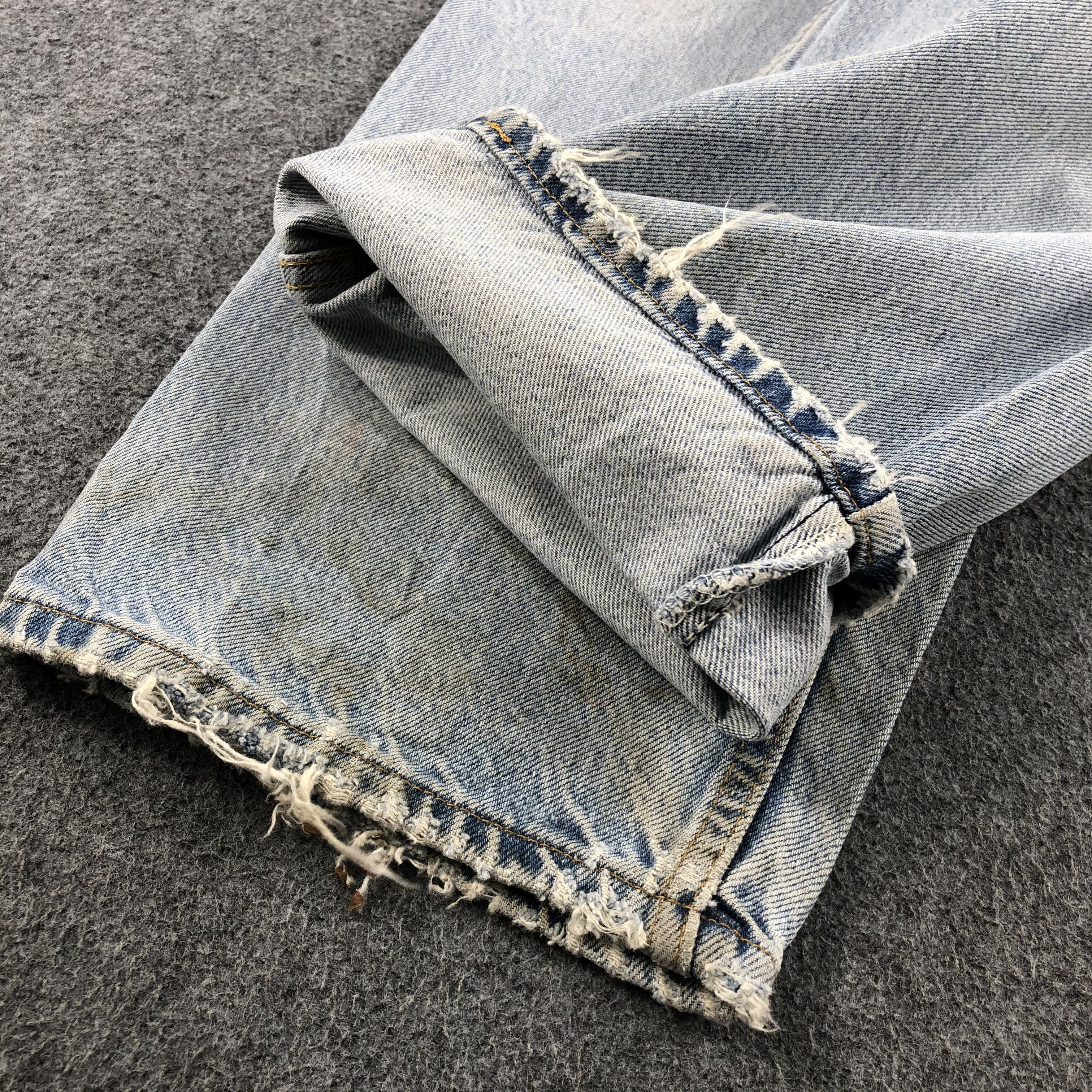 Levi's × Vintage Vintage 90s Light Wash Levis Jeans-JM1465 Size US 37 - 8 Thumbnail