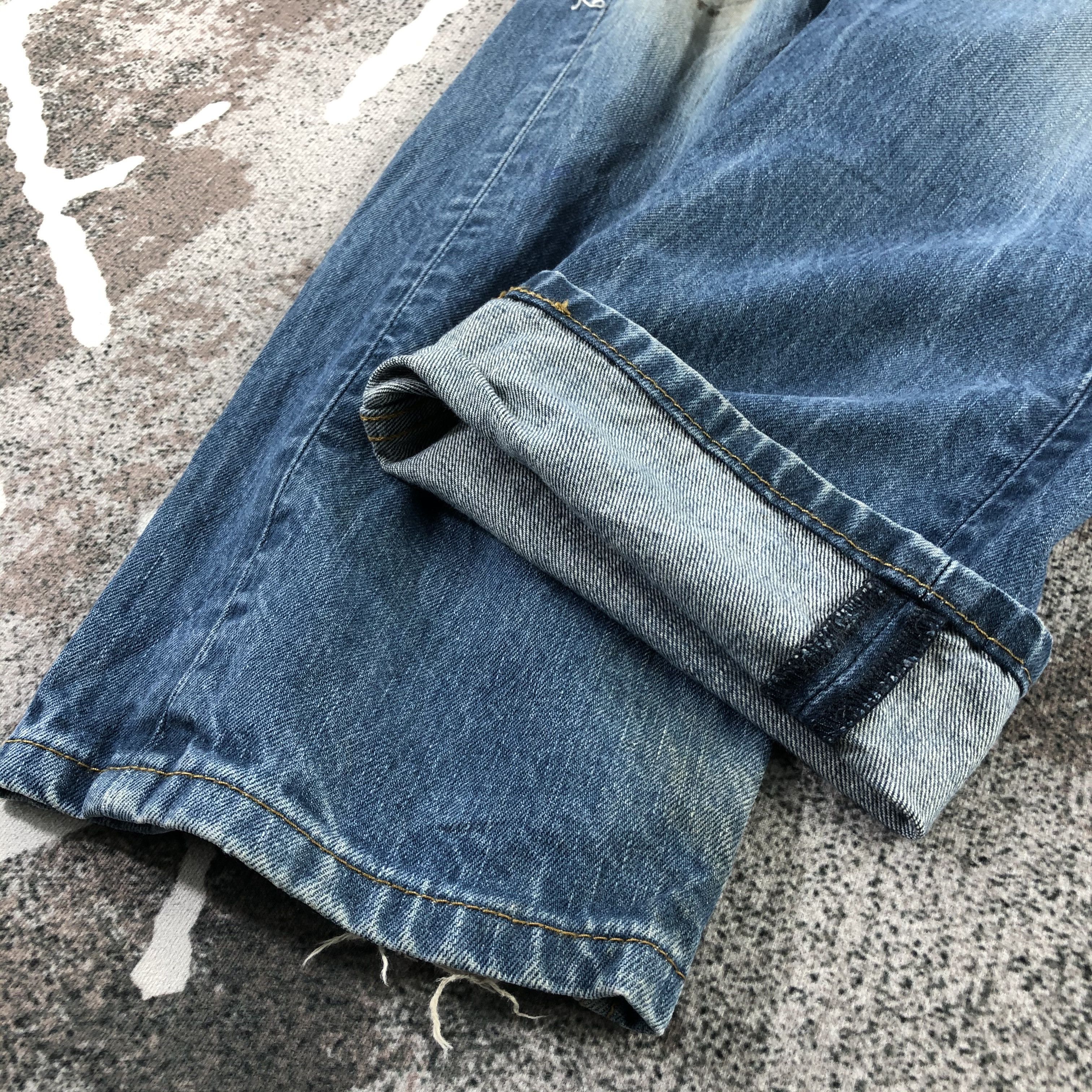 Levi's Vintage Levi's 505 Jeans Faded Blue Denim KJ1384 Size US 34 / EU 50 - 7 Thumbnail