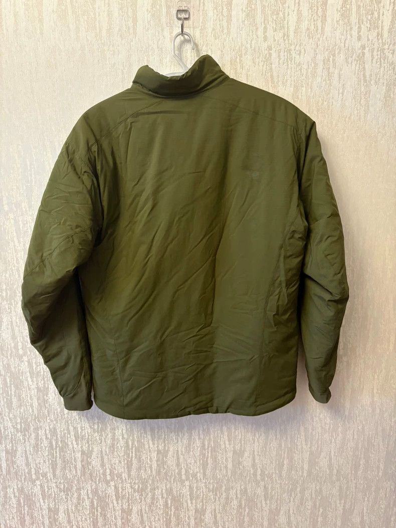 Arc'teryx Arc'teryx Atom AR Jacket in Military Green Size US M / EU 48-50 / 2 - 2 Thumbnail