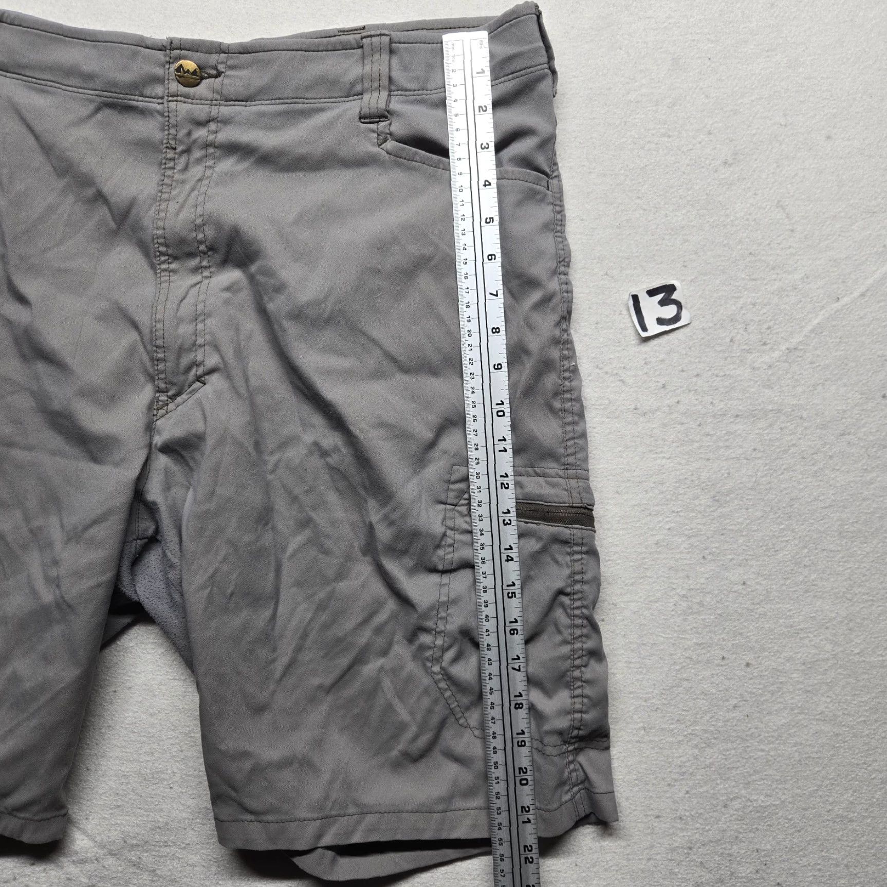 Wrangler Wrangler Gray Cargo Shorts Men's 42 Regular Comfort Waist Nylon Blend Outdoor Size US 42 / EU 58 - 4 Thumbnail