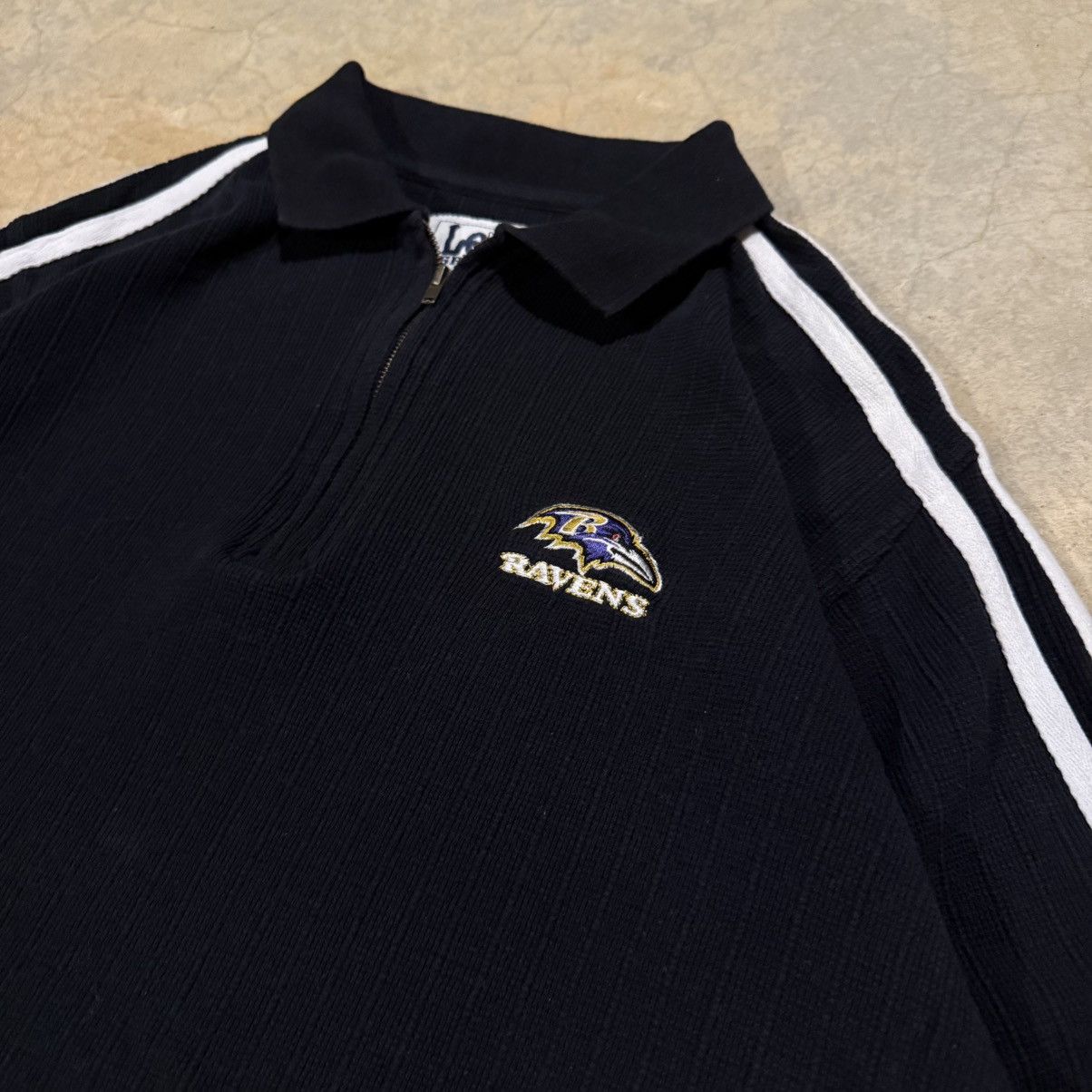 Vintage Vintage 1990s Baltimore Ravens NFL Knit Polo Shirt Lee Sport Size US L / EU 52-54 / 3 - 3 Thumbnail