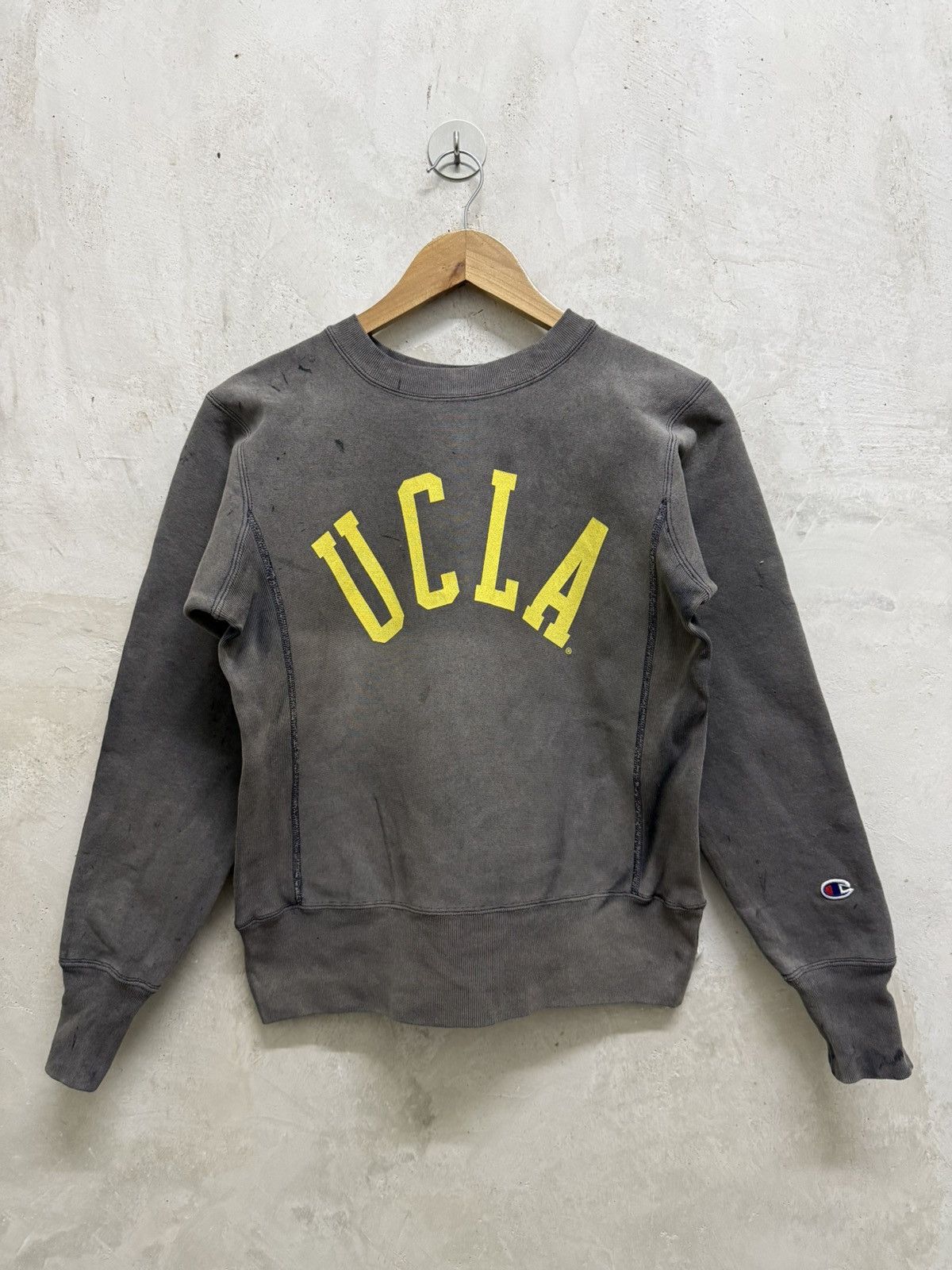 Champion 2000s Faded Champion UCLA Reverse Weave Sweatshirt Size US S / EU 44-46 / 1 - 1 Thumbnail
