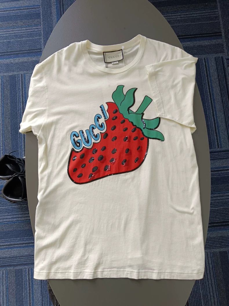 Gucci Gucci Sequin strawberry pattern short-sleeved T-shirt 2504- Size US S / EU 44-46 / 1 - 1 Thumbnail