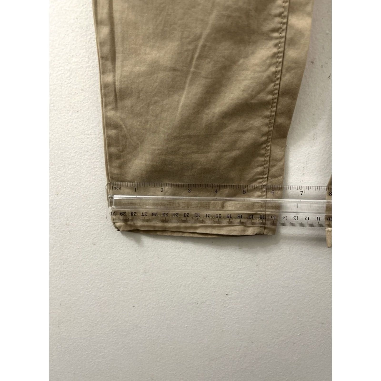 Old Navy Old Navy Pants Womens 16 Beige Skinny Khaki 30x31 Tan Chino Stretch Trousers NWT Size 38" / US 16 / IT 52 - 6 Thumbnail