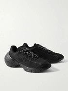 o1y1024 Low-Top Sneakers in Black