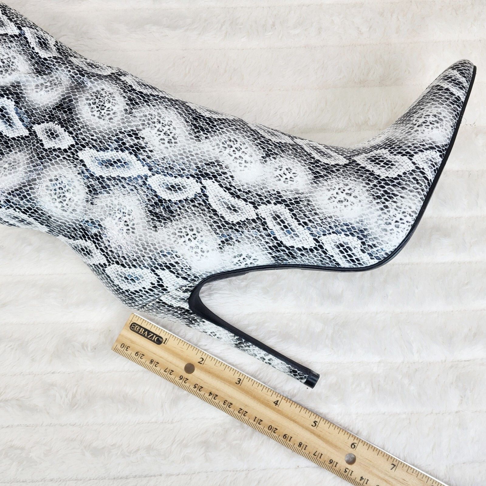 Other Pearl Snake Print High Heel Knee Boots Pad Lock Brand New (U Size US 7 / IT 37 - 8 Thumbnail