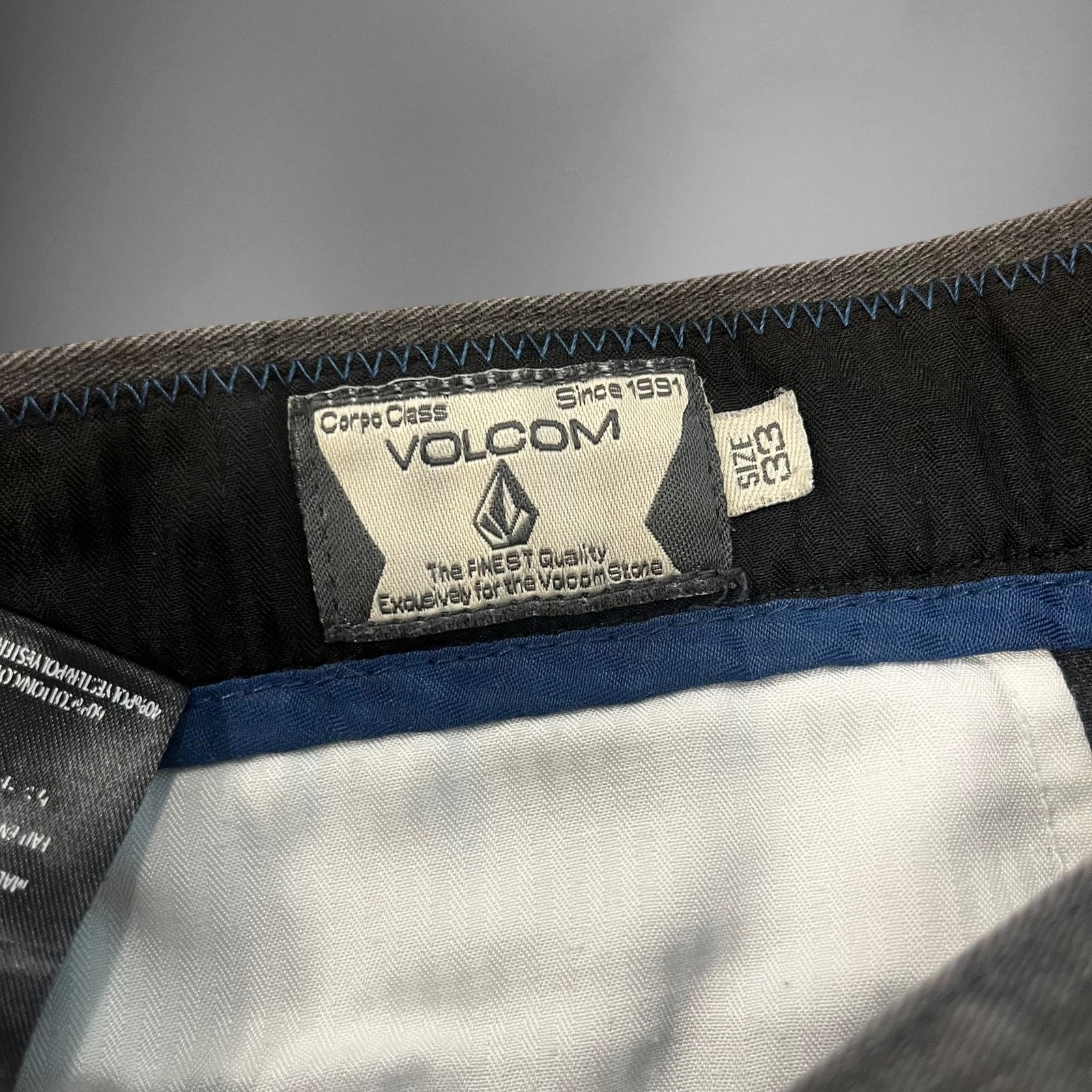Volcom Volcom Skater Shorts Chinos Mens Size 33 Gray Corpo Class Size US 33 - 3 Thumbnail
