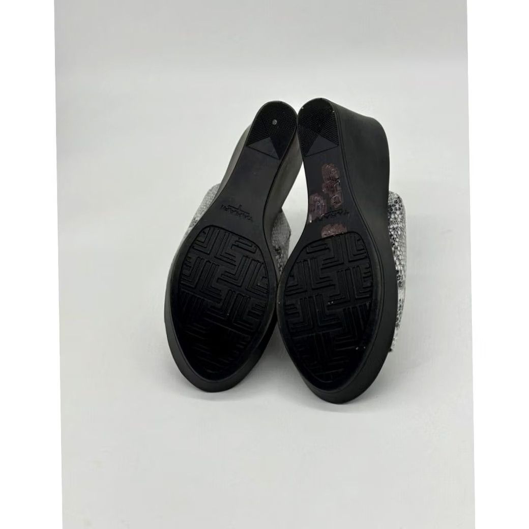 Vintage Tahari Mylana Snakeskin Print Wedge Slide Sandals Women 7.5 Grey Open Toe Ladies Size US 8 / IT 38 - 6 Thumbnail